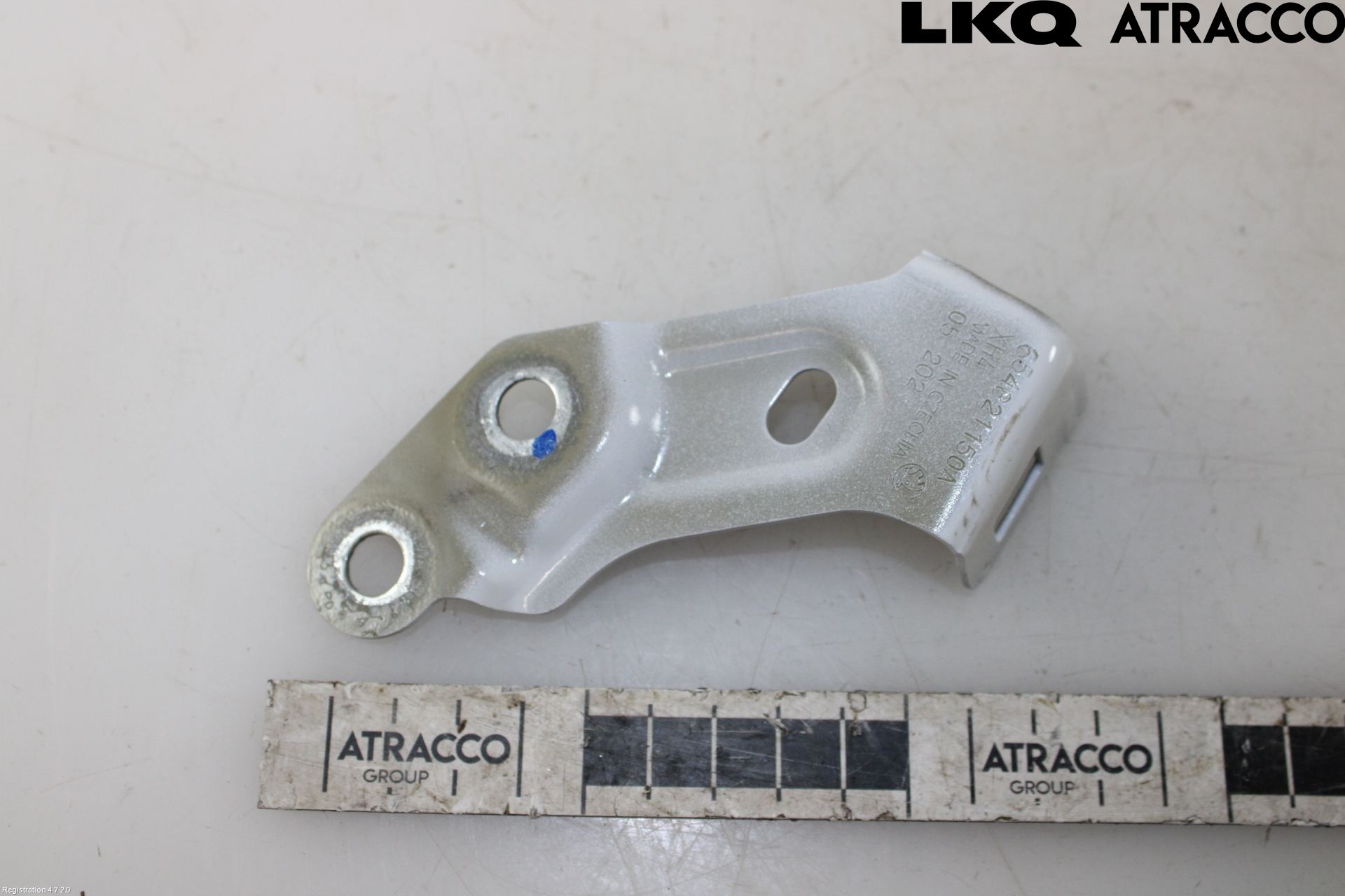 Skoda SCALA 19- Skärmfäste Fram Hö