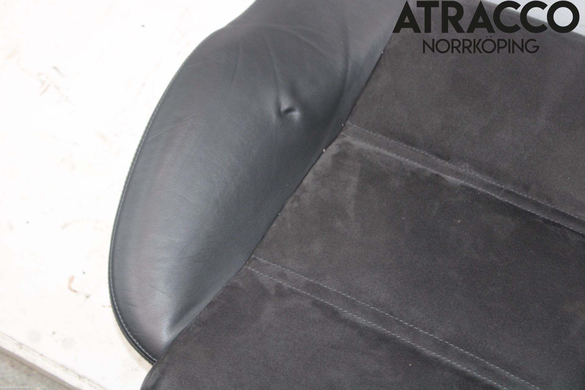 Audi A8/S8 4E  02-09 Inredning Sittdyna Bak