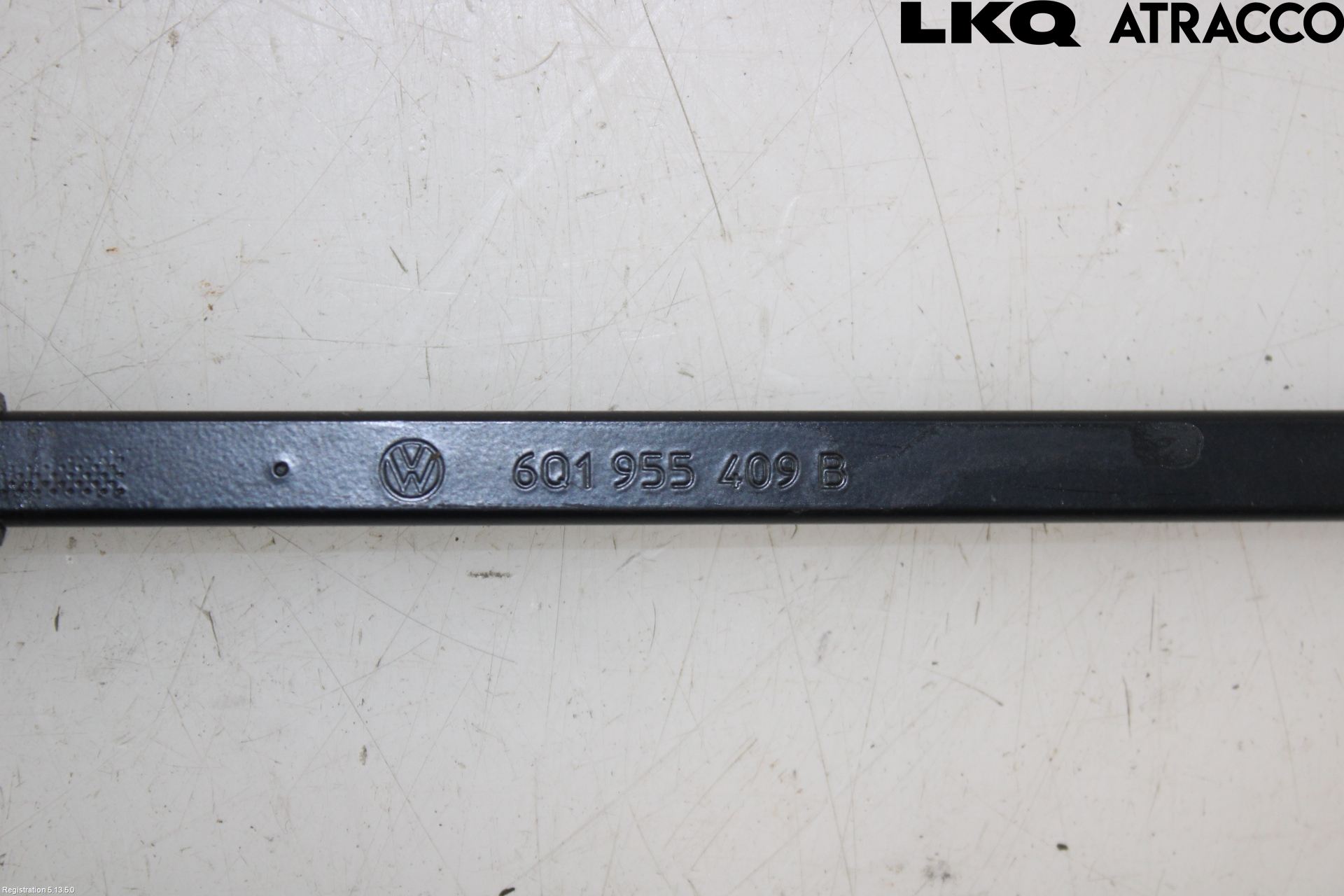 Volkswagen VW POLO 02-05 Torkararm Armar Vindruta