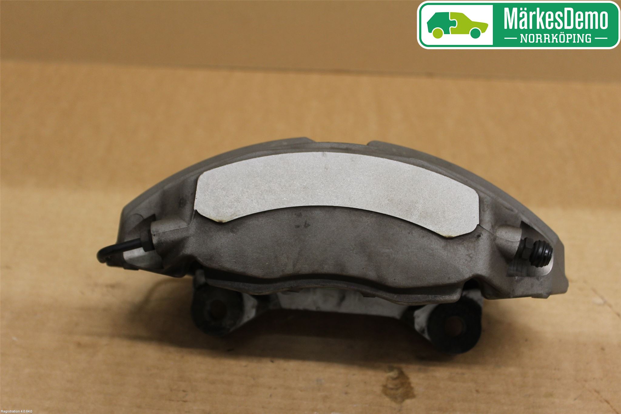 Audi A4/S4 B9 16-19 Bromsok Fram Höger