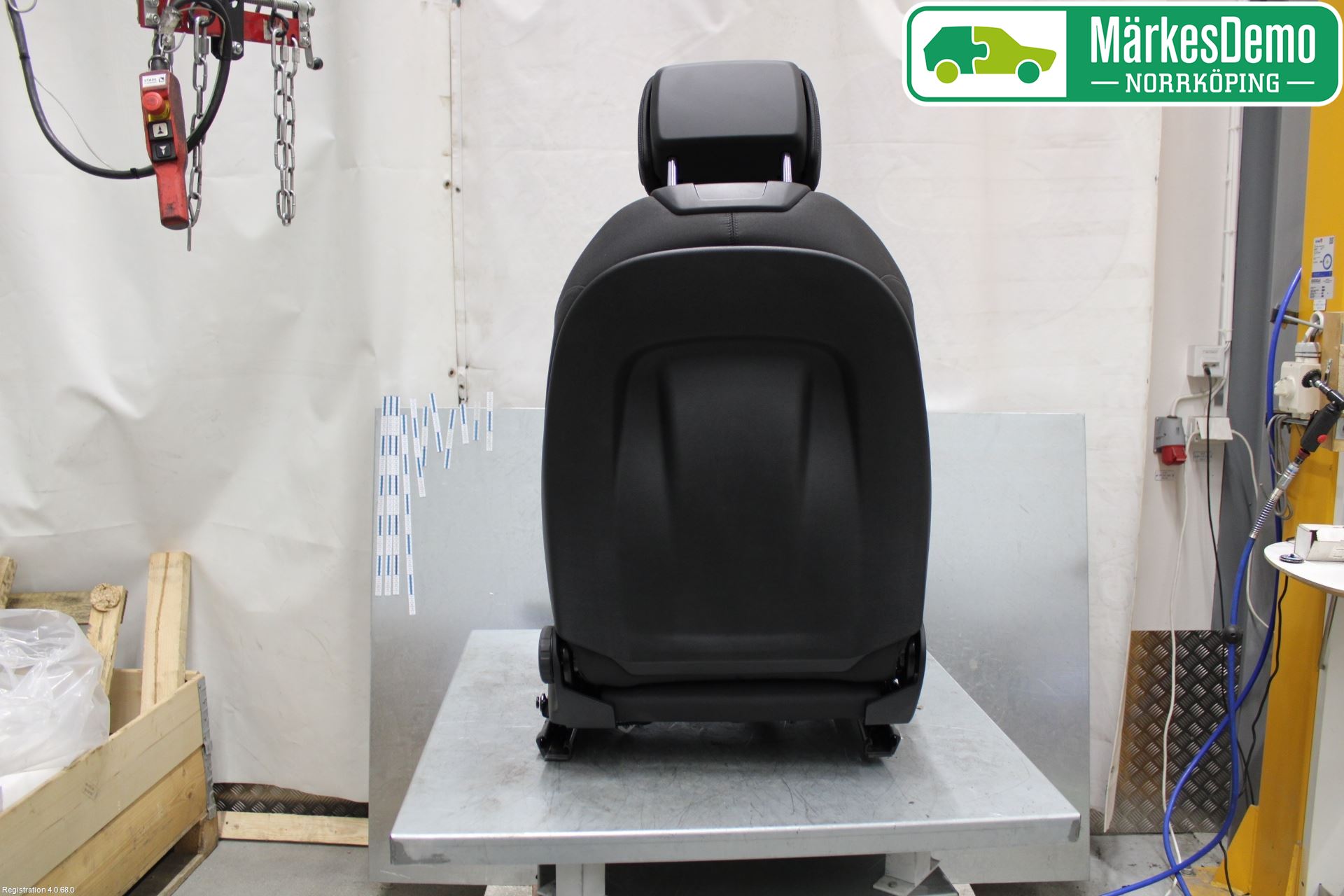 Audi A4/S4 B9 20- Inredning Stol Fram Vä