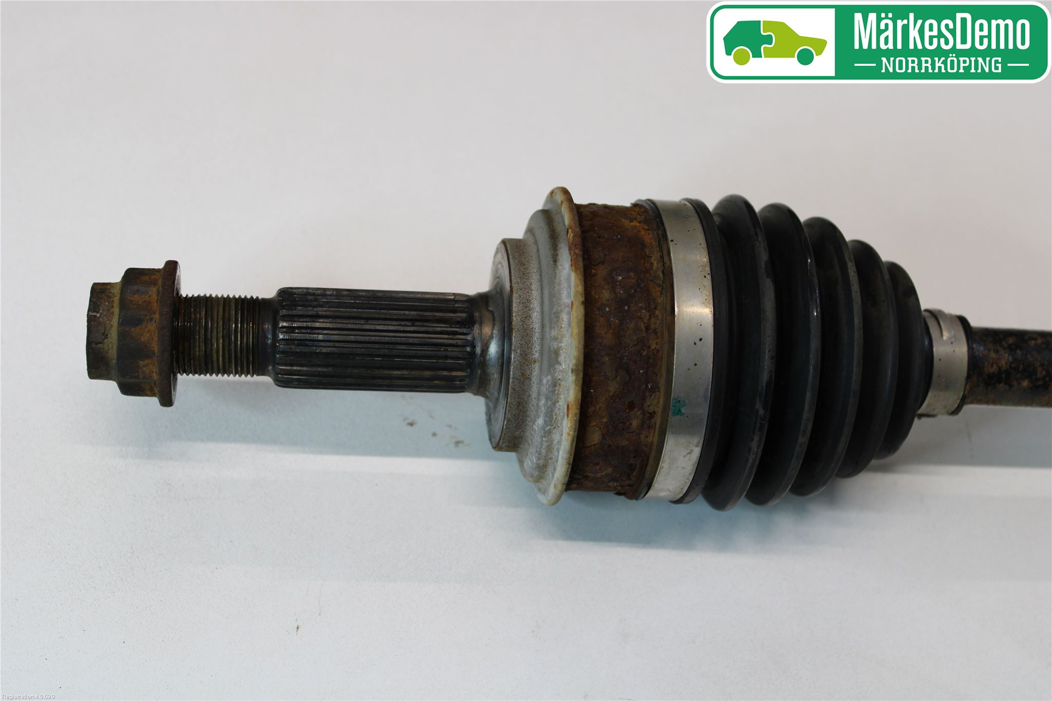 Toyota iQ Drivaxel Fram Vänster