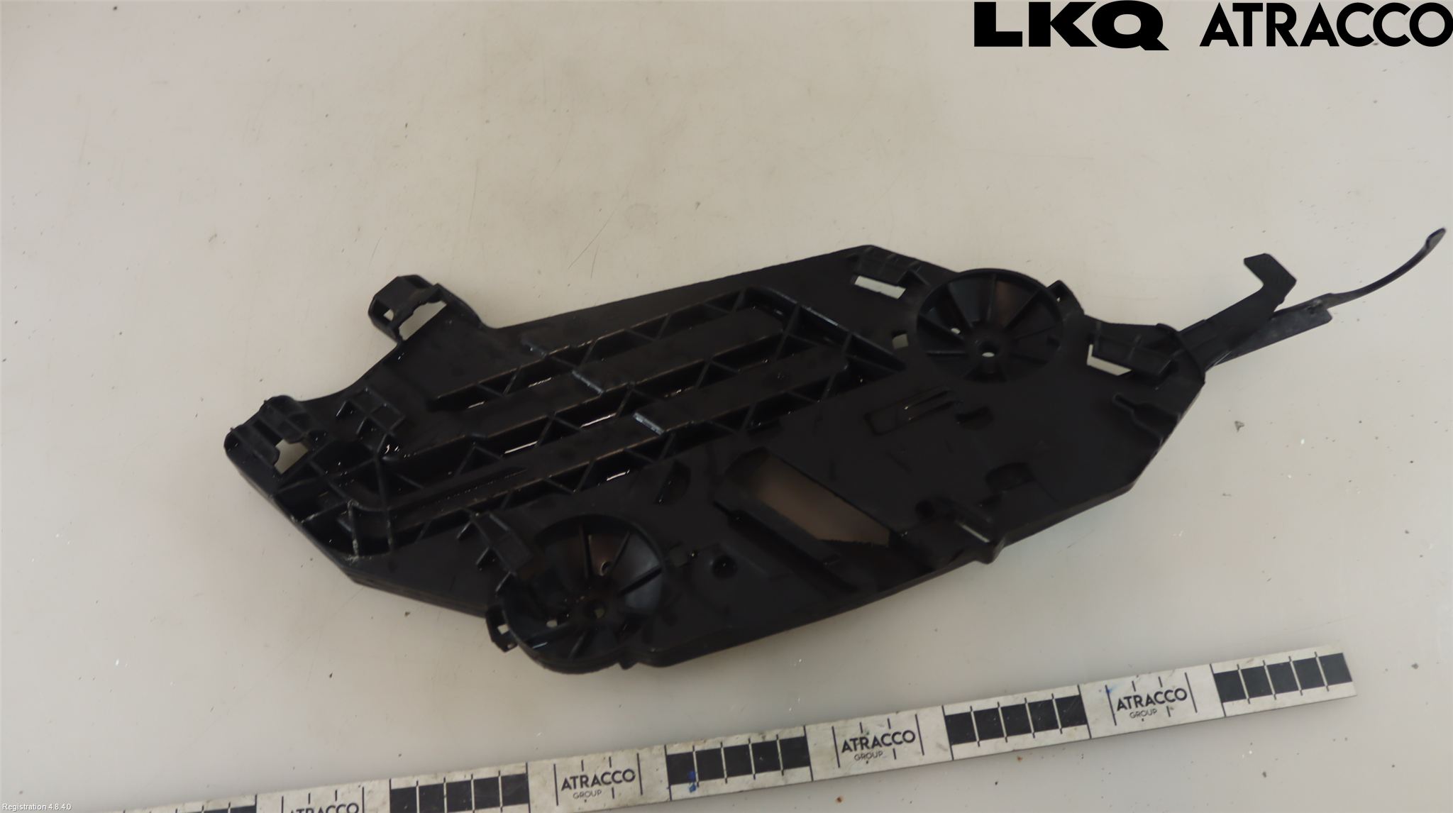 Skoda OCTAVIA (1Z) 05-13 Strålkast Fästsarg