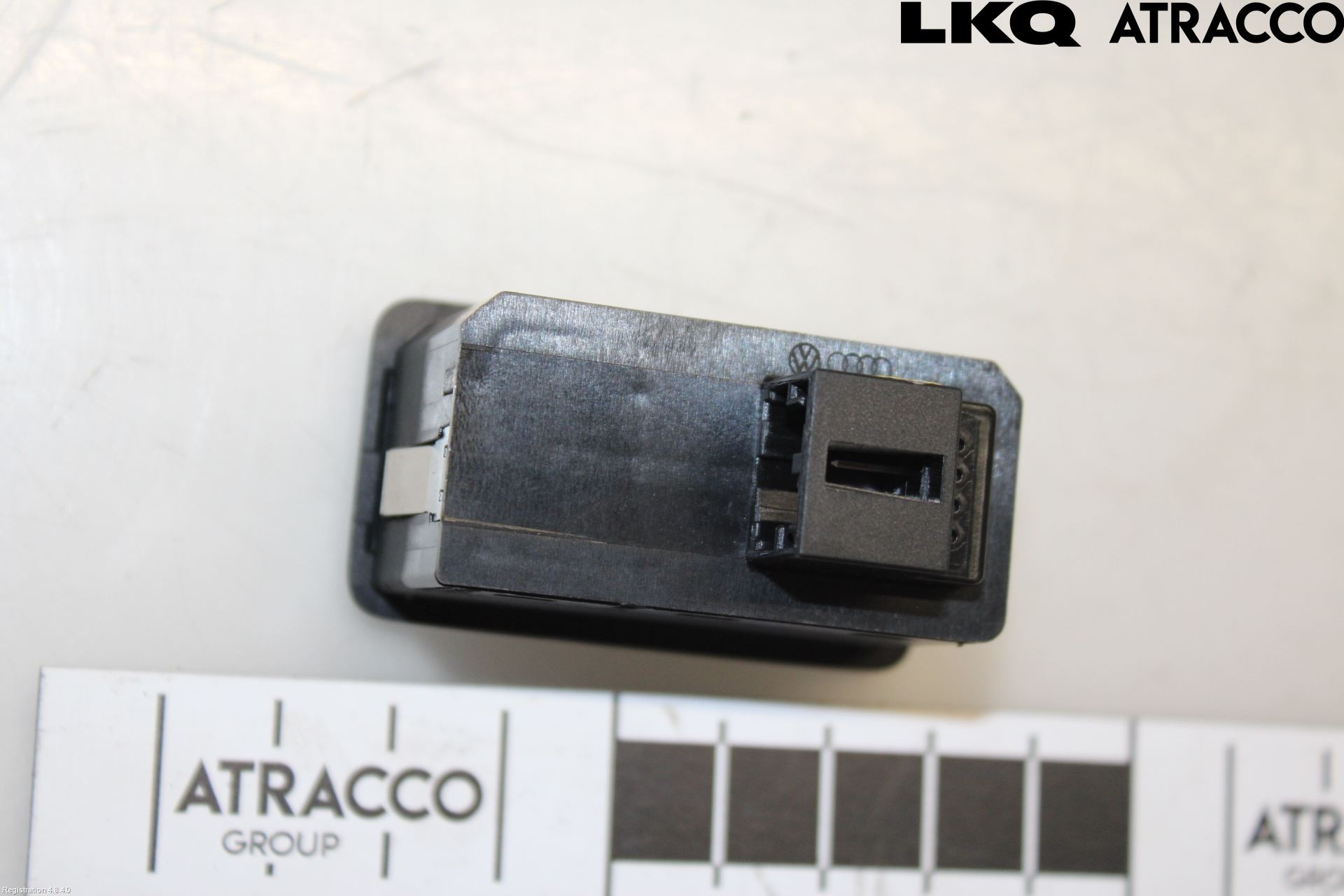 Audi Q7/SQ7 Strömställare Baklucka