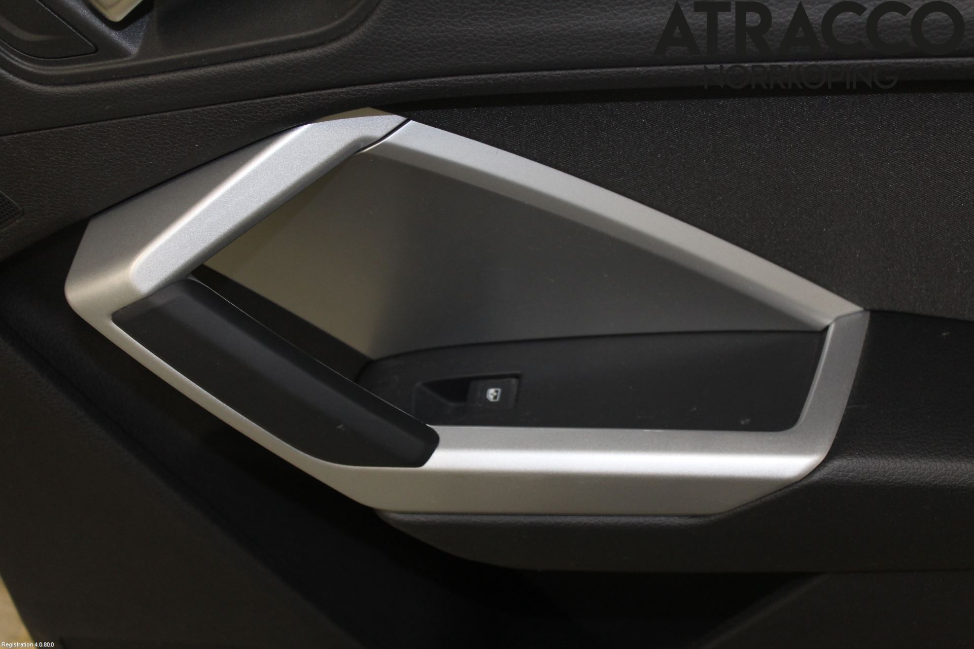 Audi Q3 F3 19- Dörrklädsel Hö