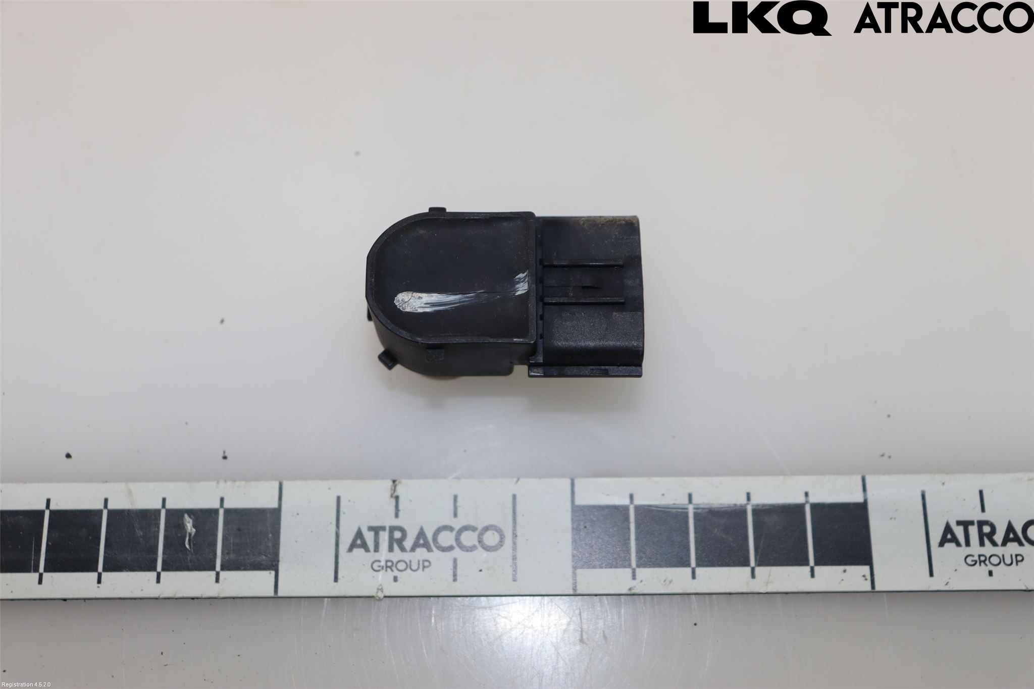 Hyundai IONIQ AE 17-22 Parkeringshjälp Frontsensor