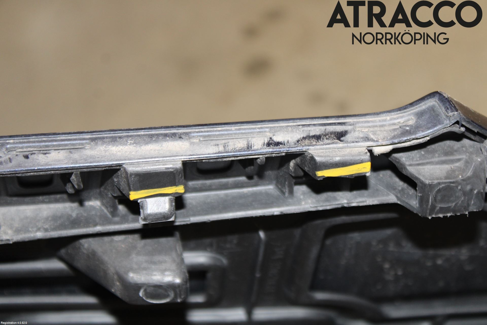 Volkswagen VW EOS  11- Stötfångarbeklädnad Fram