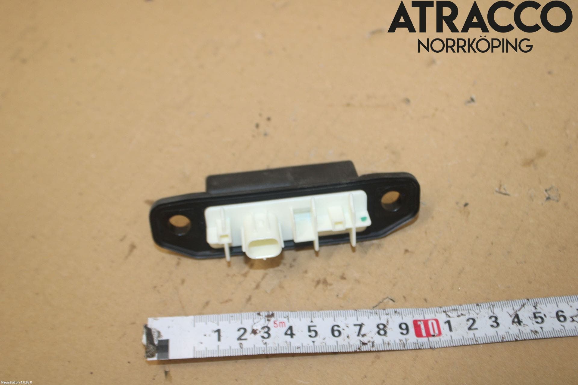 Toyota YARIS XP21 20- Bakluckehandtag