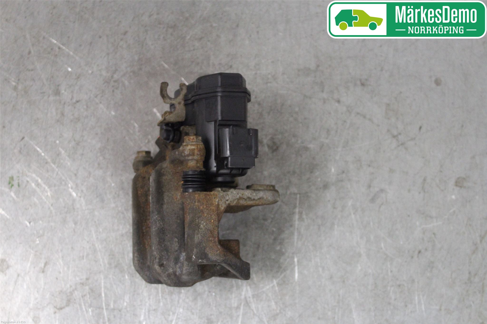 BMW 5 F10/F11/F18 09-17 Bromsok Bak Höger