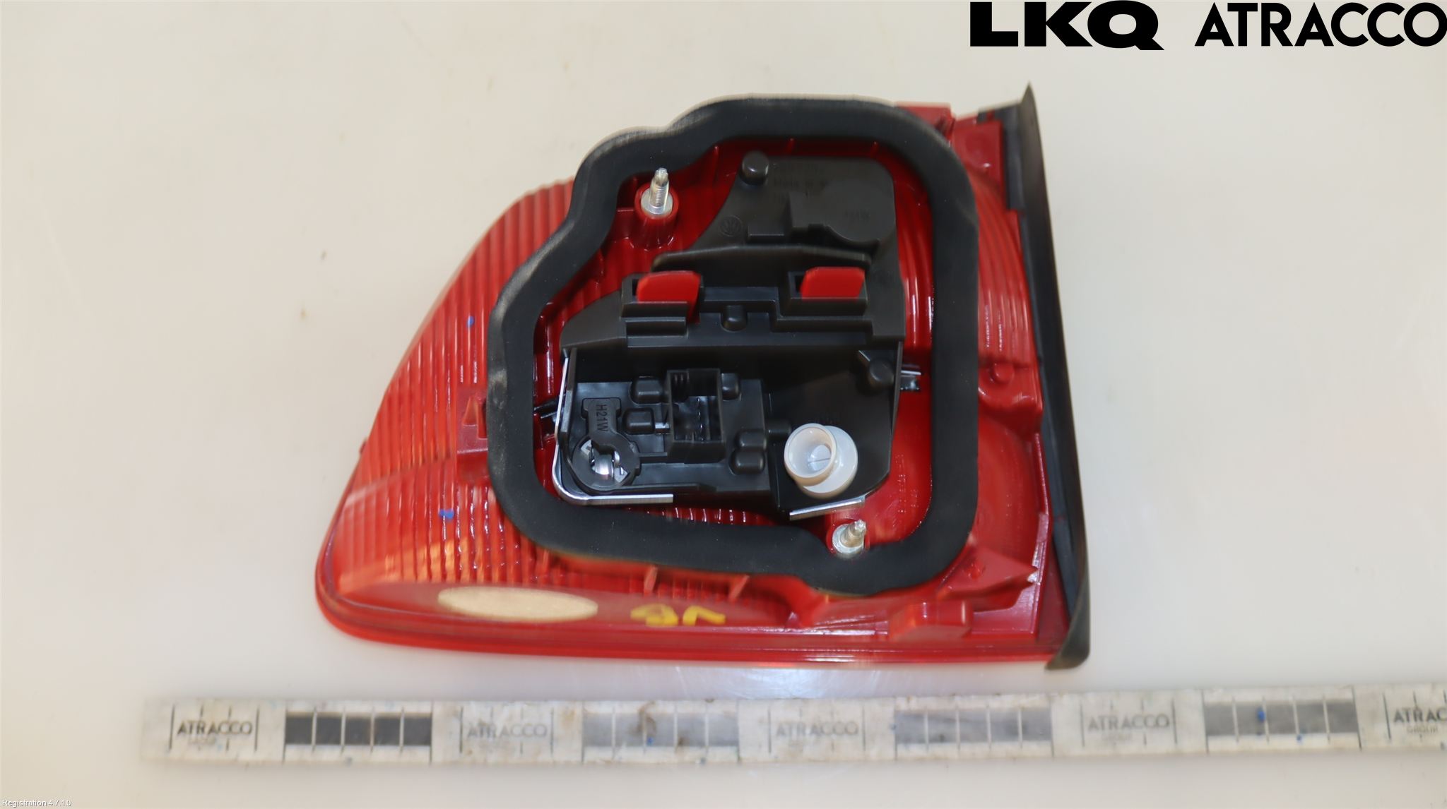 Volkswagen VW TOURAN 10-15 Bakljus Lucka Vä