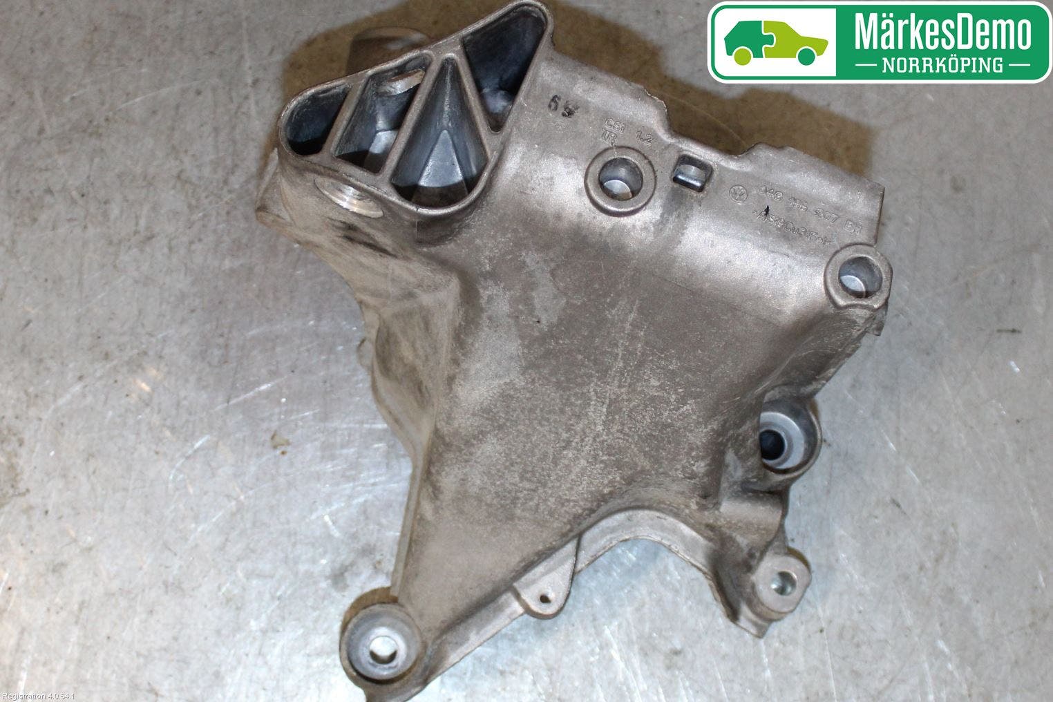 Volkswagen VW GOLF / E-GOLF VII 13-20 Motorfäste