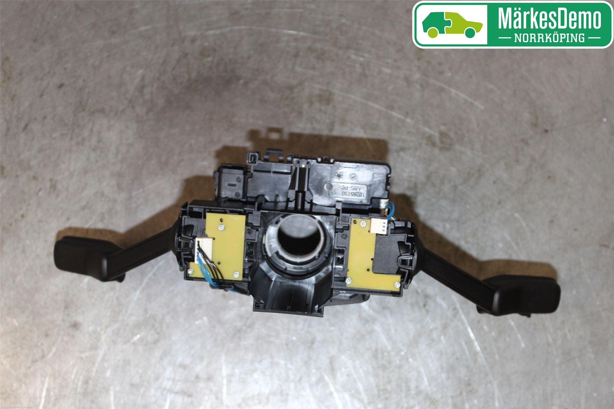 Volkswagen VW GOLF / E-GOLF VII 13-20 Spakcentral