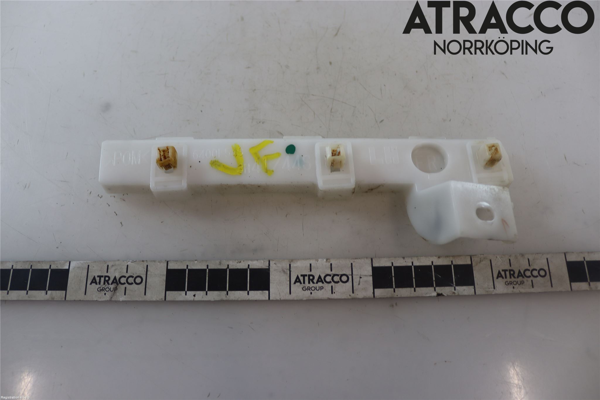 Mitsubishi LANCER 07-14 Stötfångarfäste Fram Vä