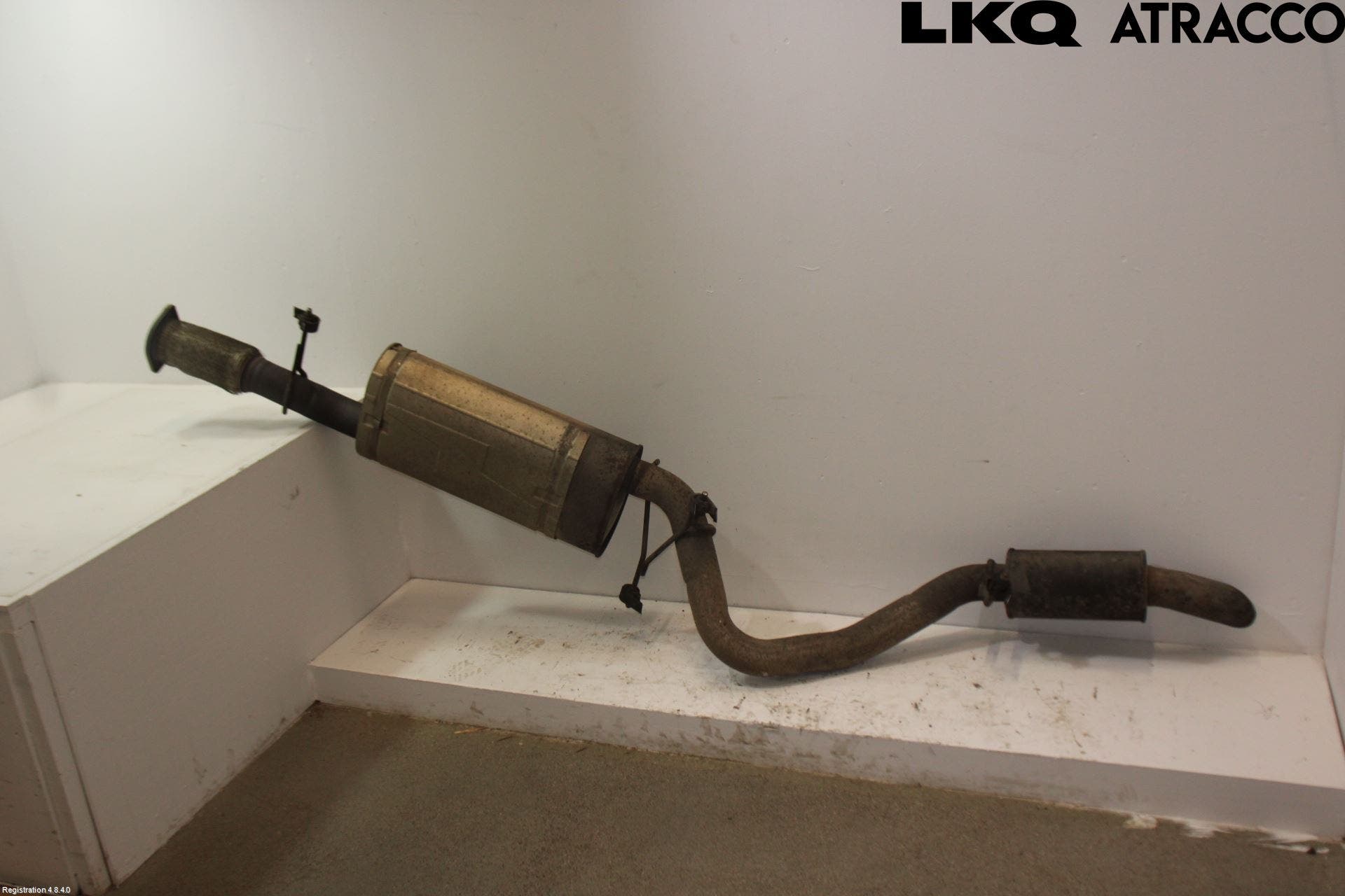 Cadillac ESCALADE Avgas Halvsats