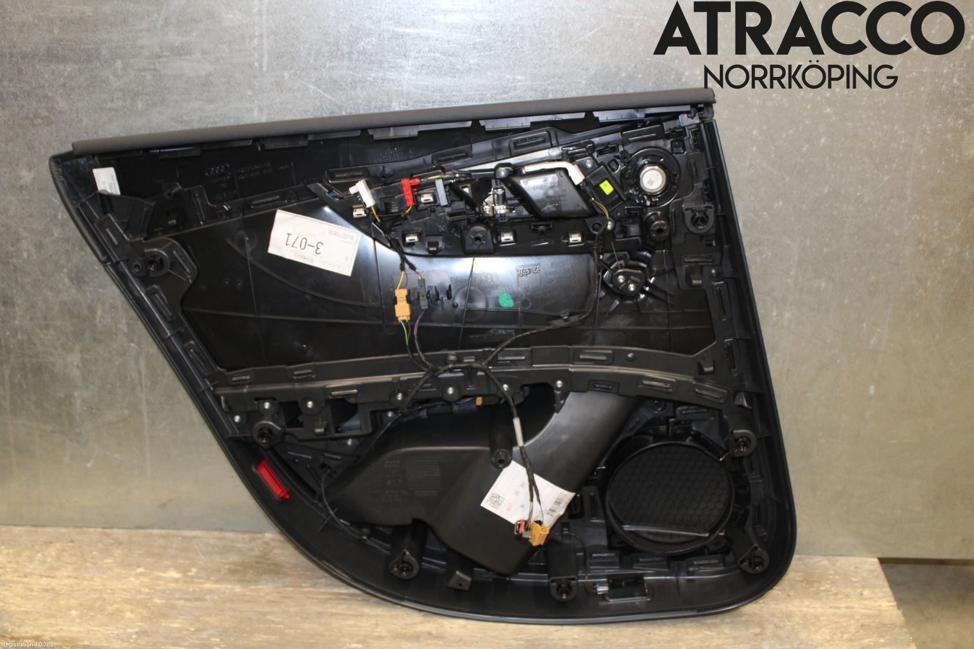 Audi A4/S4 B9 20- Dörrklädsel Hö