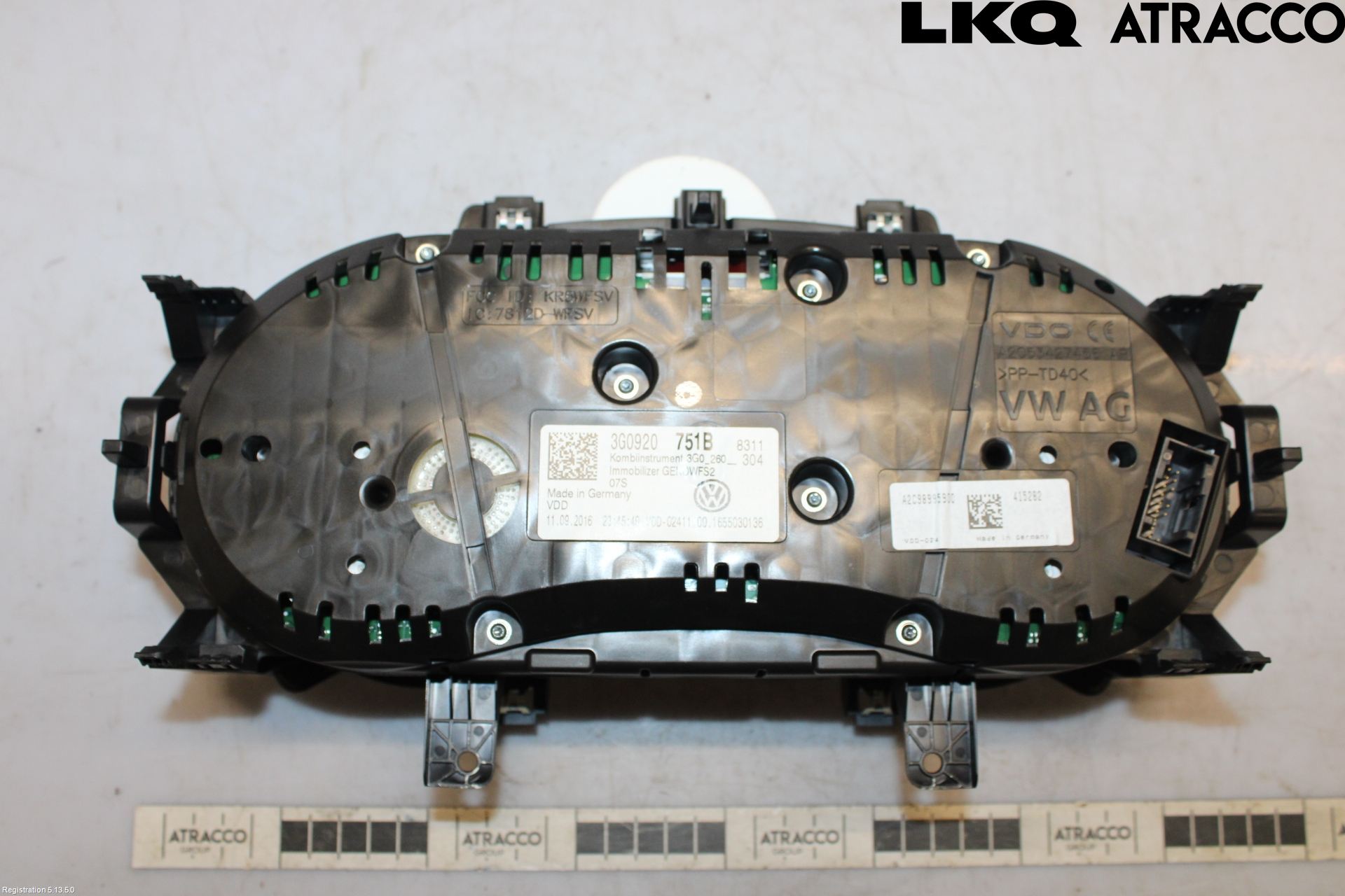 Volkswagen VW PASSAT 15-19 Instrument Komb