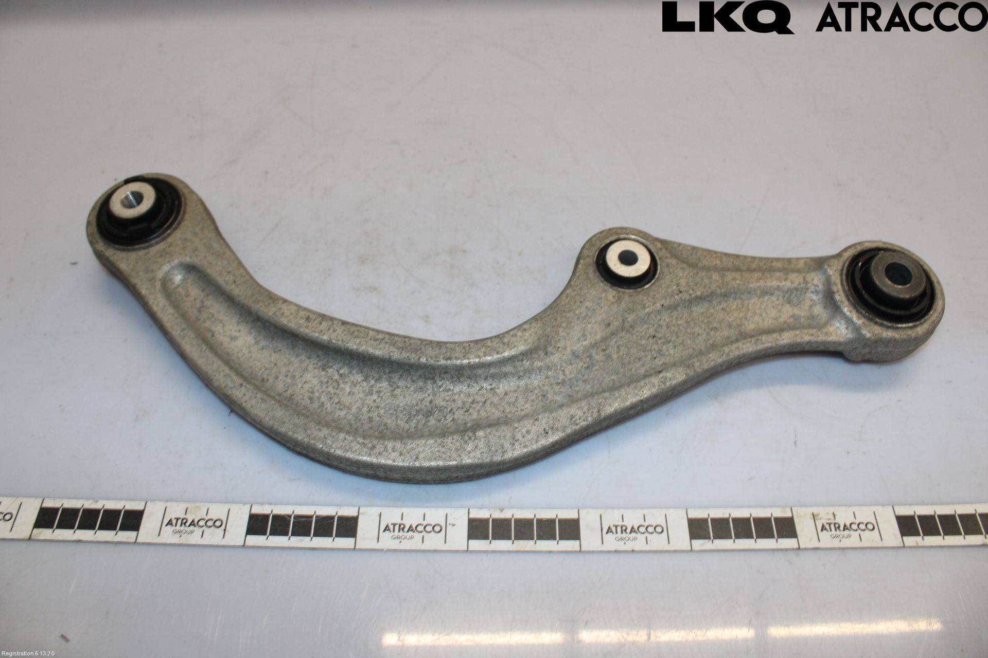 Volkswagen VW ID.7/TOURER 24- Bärarm Bak Övre Höger
