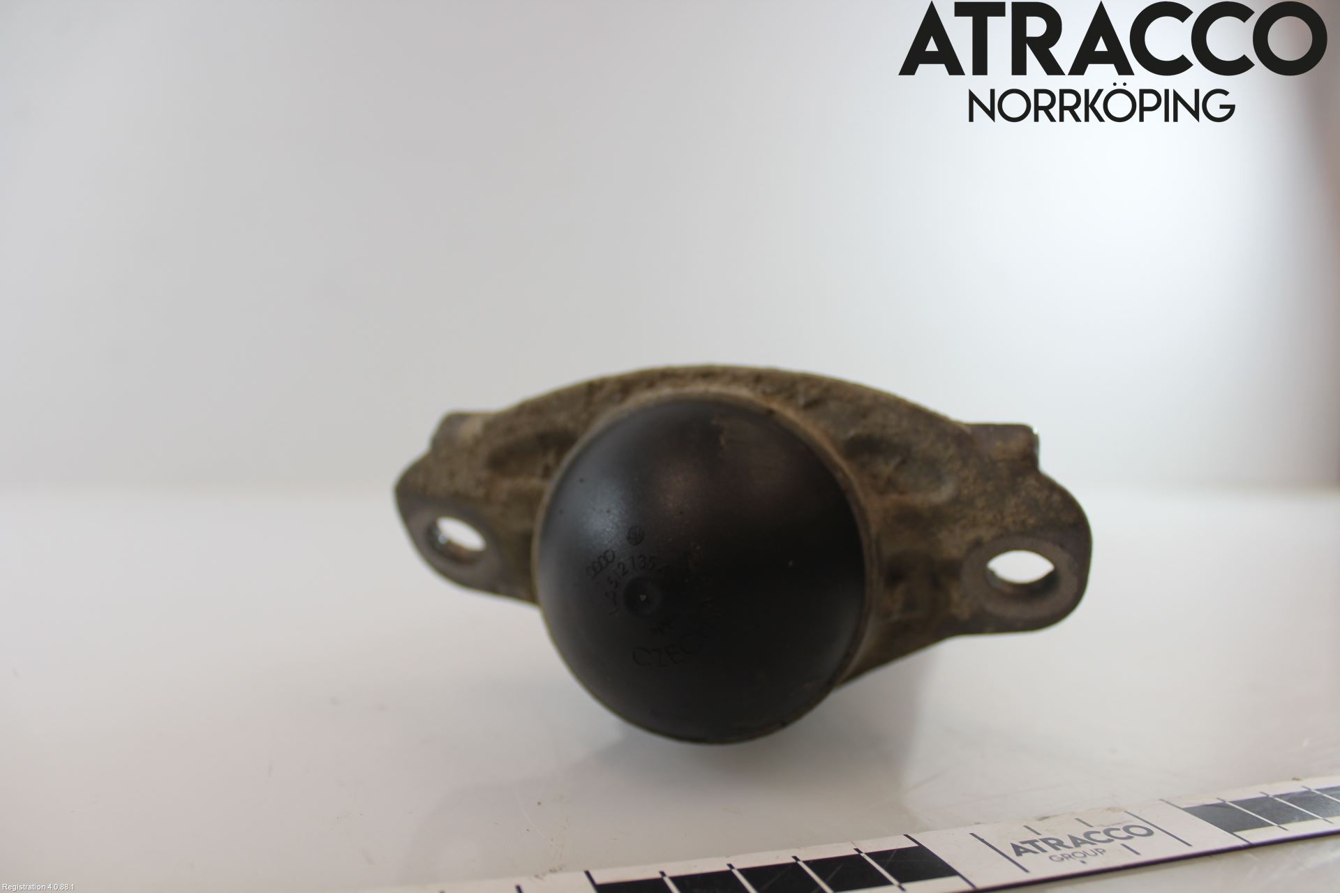 Audi Q3 F3 19- Stötdämpare Bak