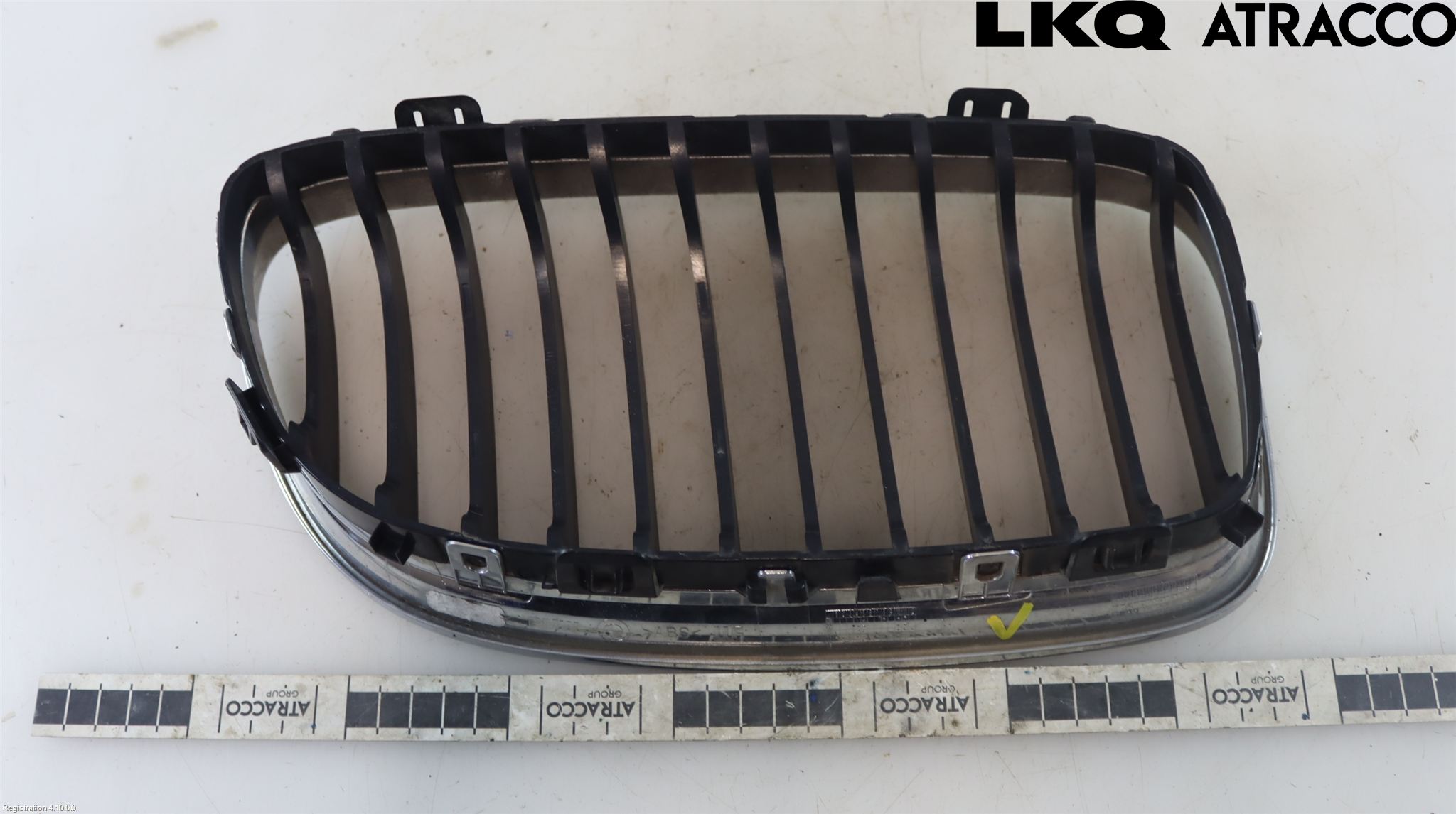 BMW 3 E90/91 SED/TOU 05-12 Grilldel Vänster