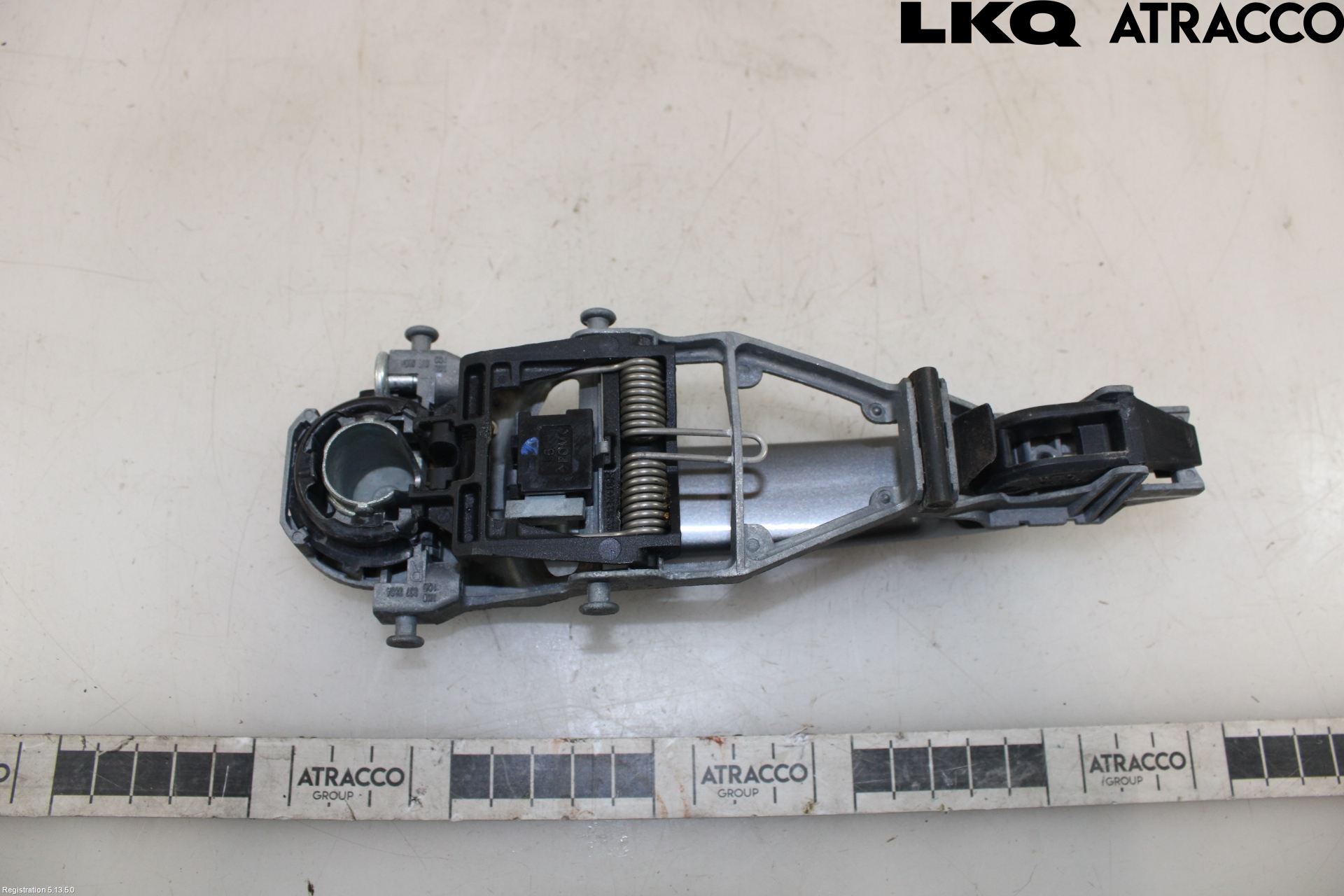 Volkswagen VW GOLF V 04-09 Dörrhandtag Yttre Vä
