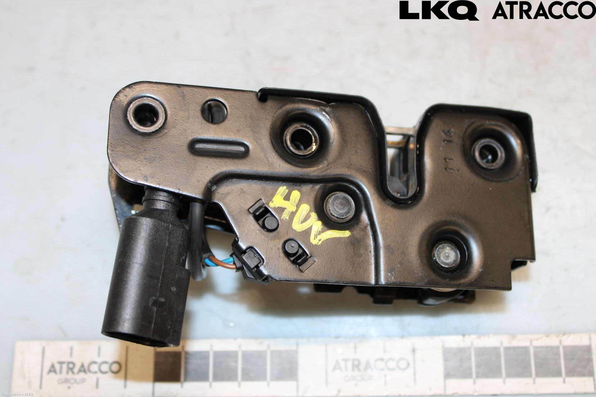 Audi A4 ALLROAD 09-16 Huvlås