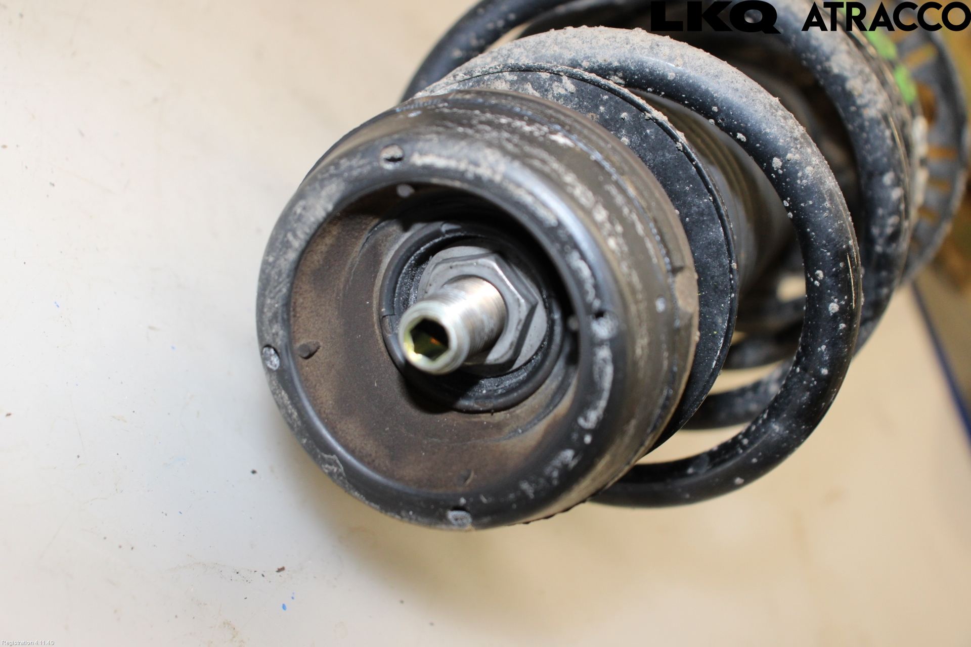 Volkswagen VW POLO 10-17 Fjäderben Fram Vänster