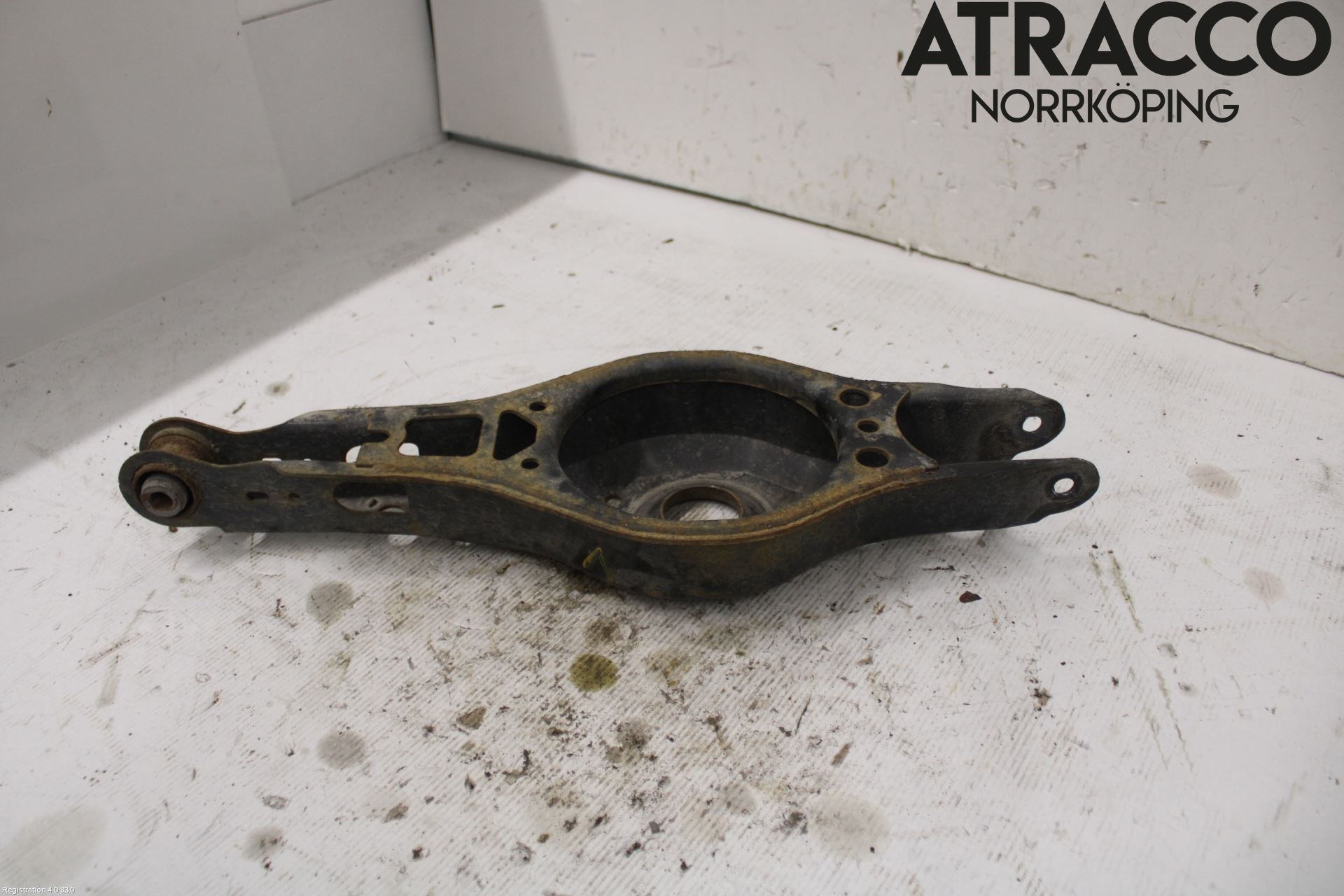 Toyota COROLLA 19- Bärarm Bak Vänster