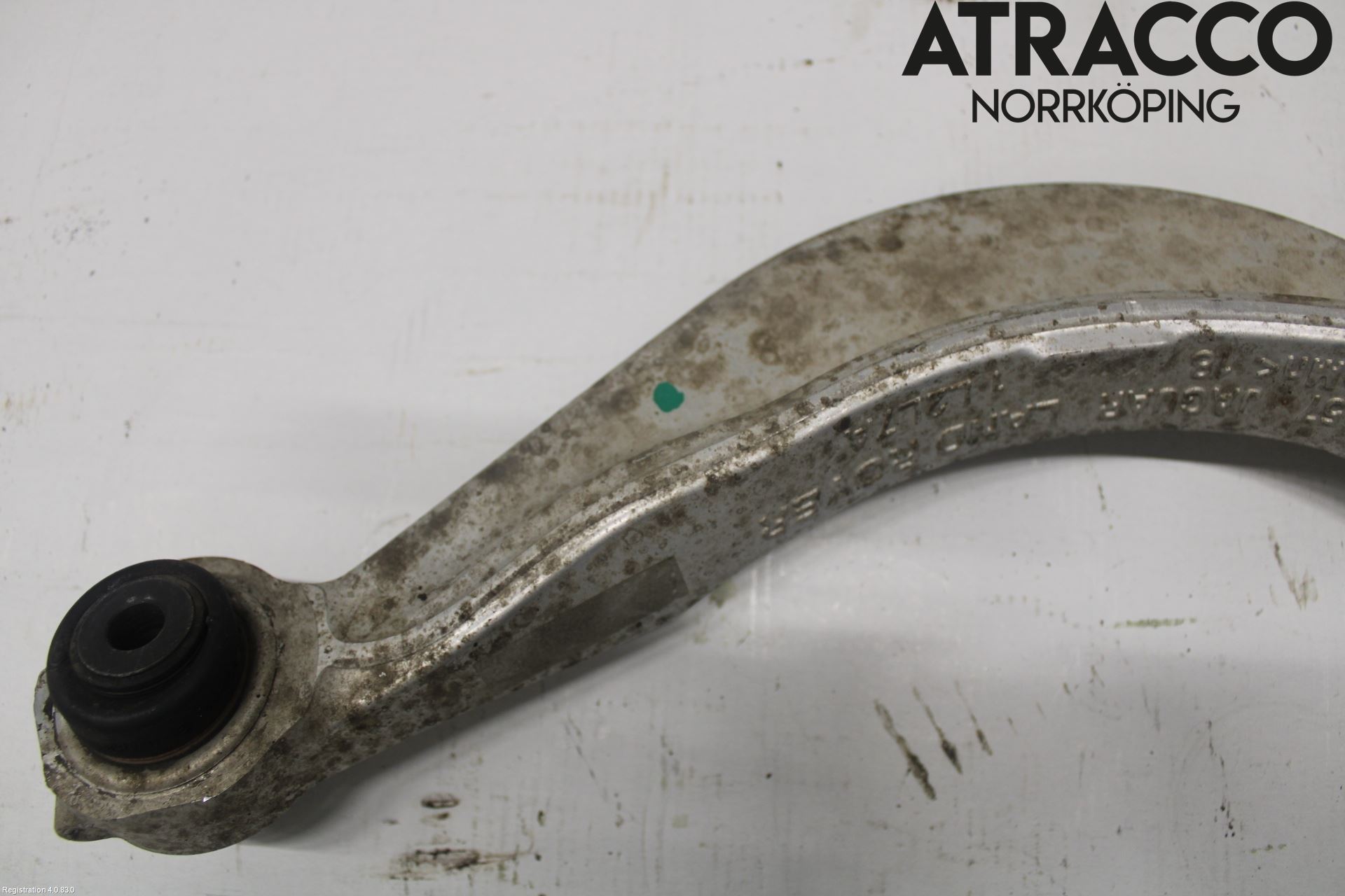 Jaguar I-PACE 18- Bärarm Fram Undre Vä