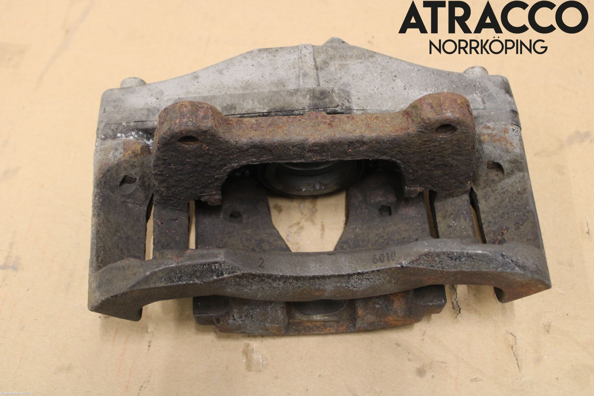 Volvo XC90 03-06 Bromsok Fram Höger