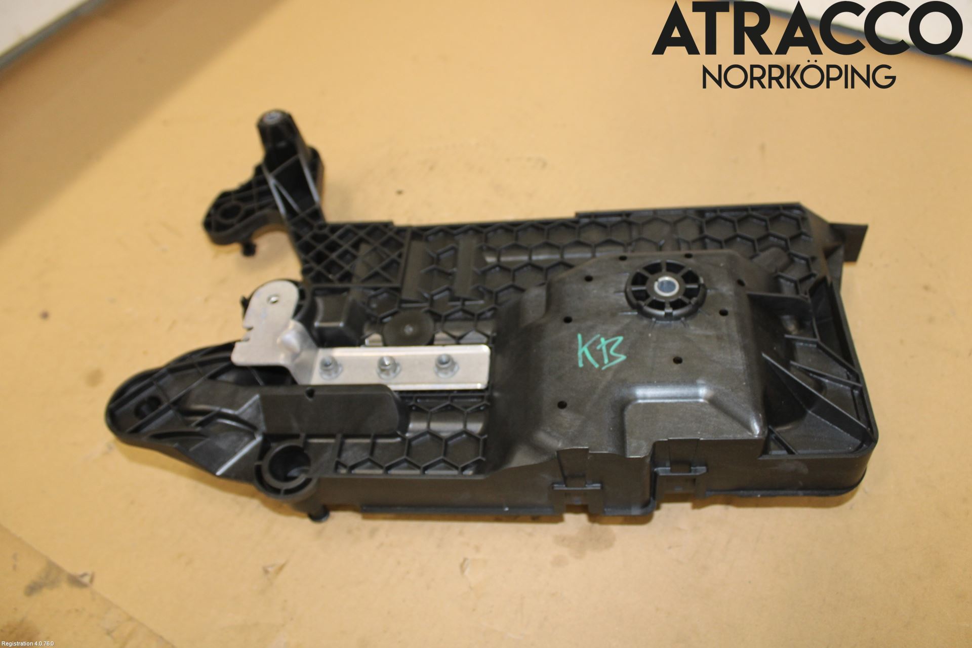 Seat LEON 20- Batterilåda-Fäste-Hållare