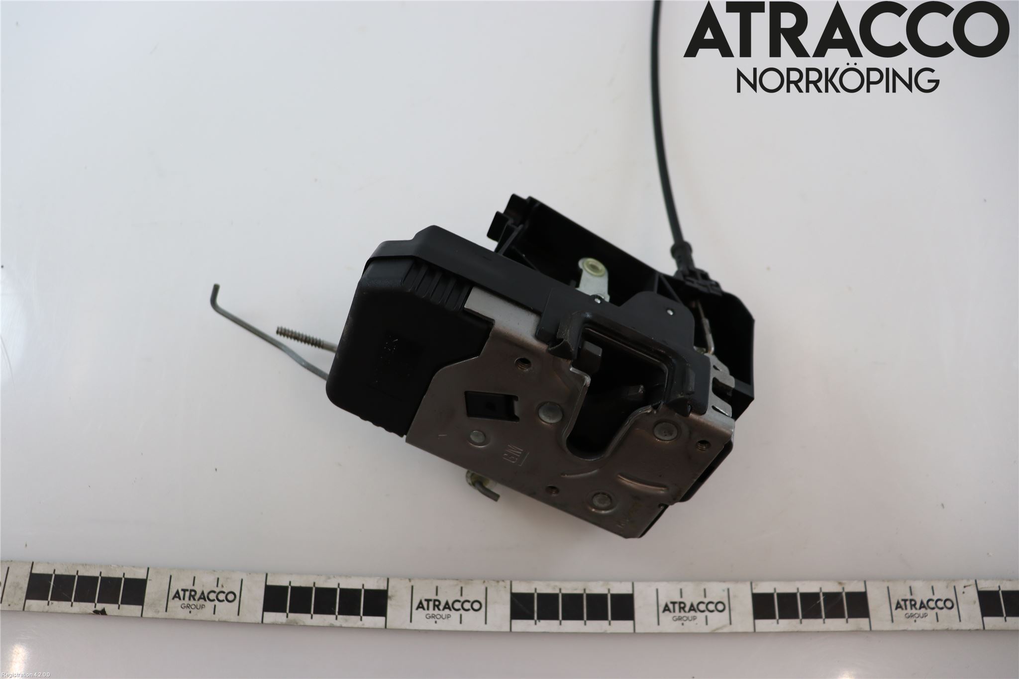 Opel VIVARO 01-14 Låskista-Dörrlås