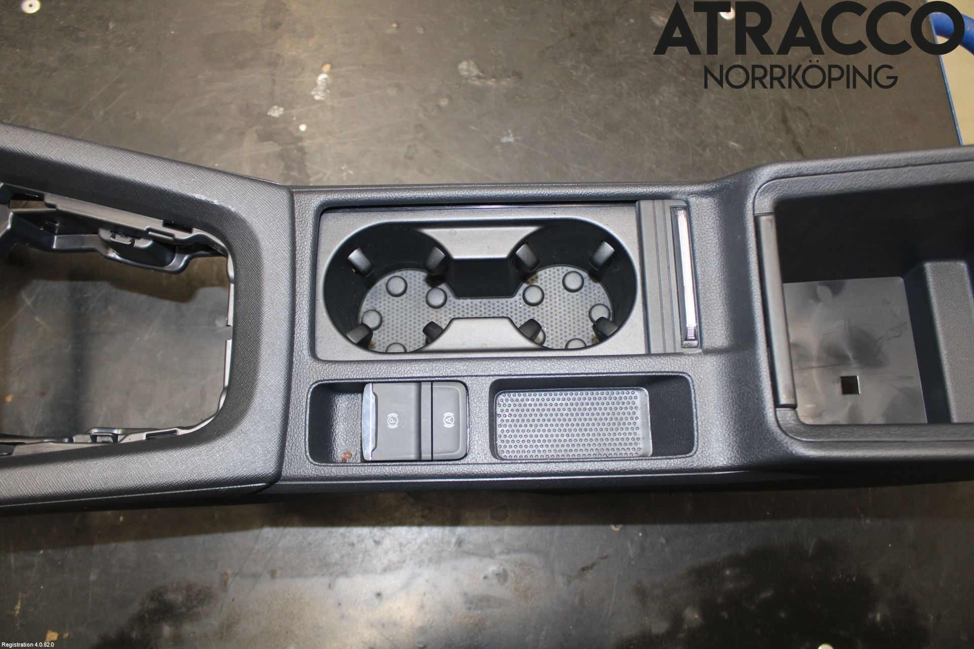 Skoda OCTAVIA (NX) 20- Instrumentkonsoll Mitt