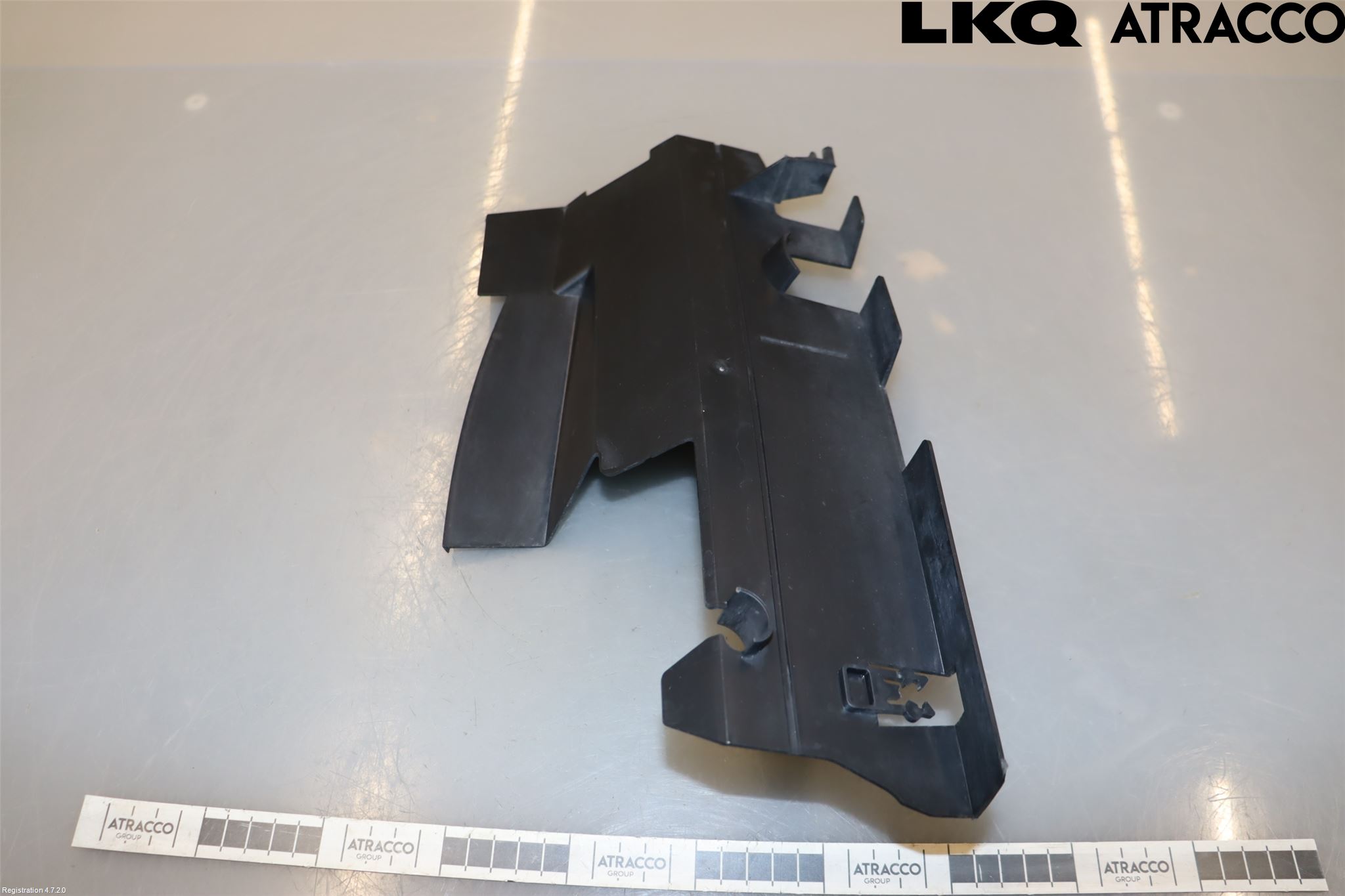 Renault CLIO III  09-12 Deflektor Plåt-Plast Kylning