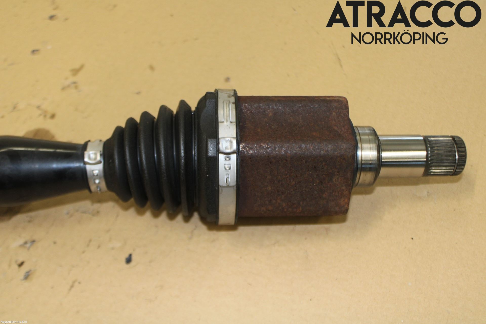 Audi A1/S1 11-18 Drivaxel Fram Höger
