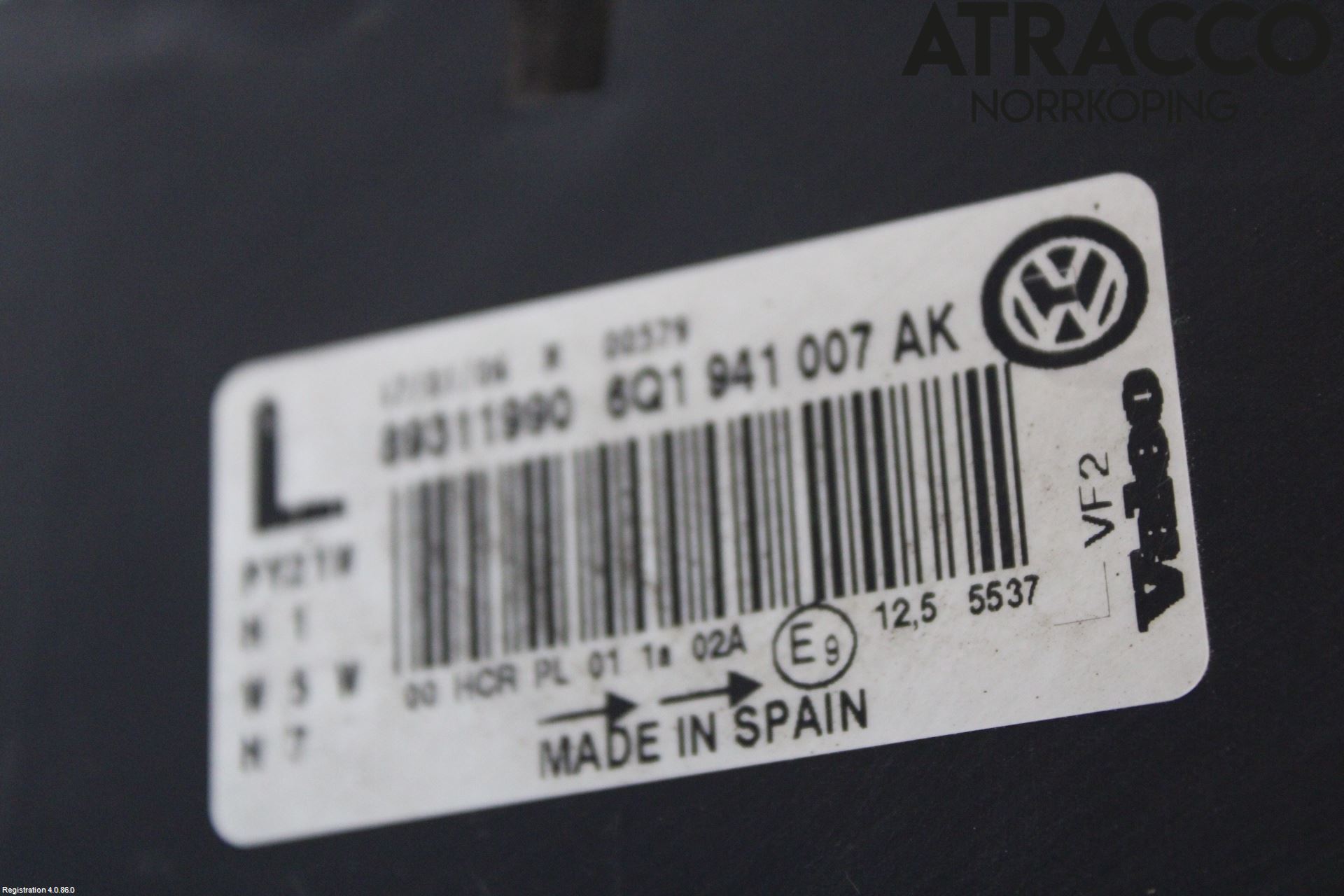 Volkswagen VW POLO 05-09 Strålkastare Vänster