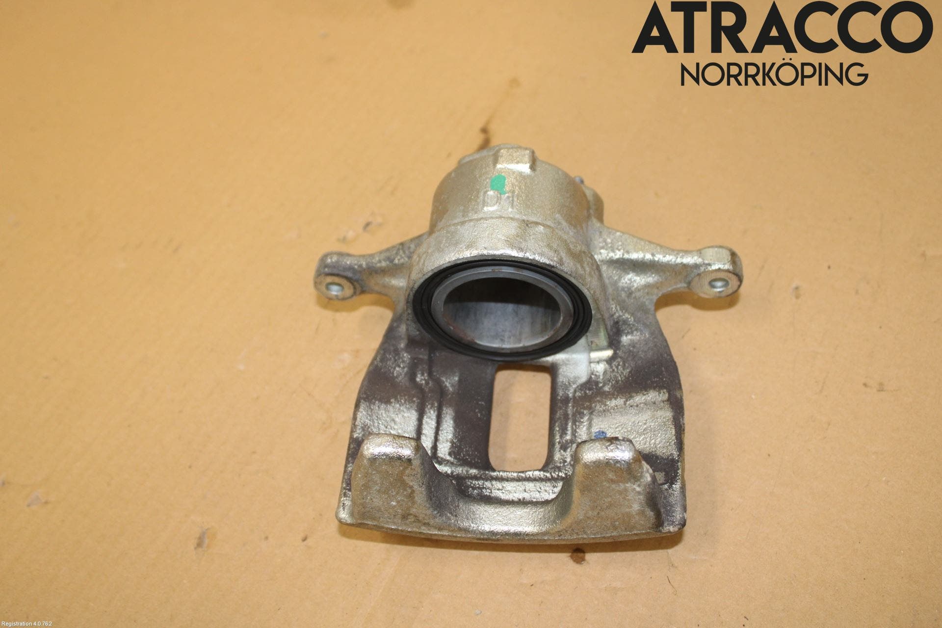 Toyota C-HR 16-23 Bromsok Fram Höger