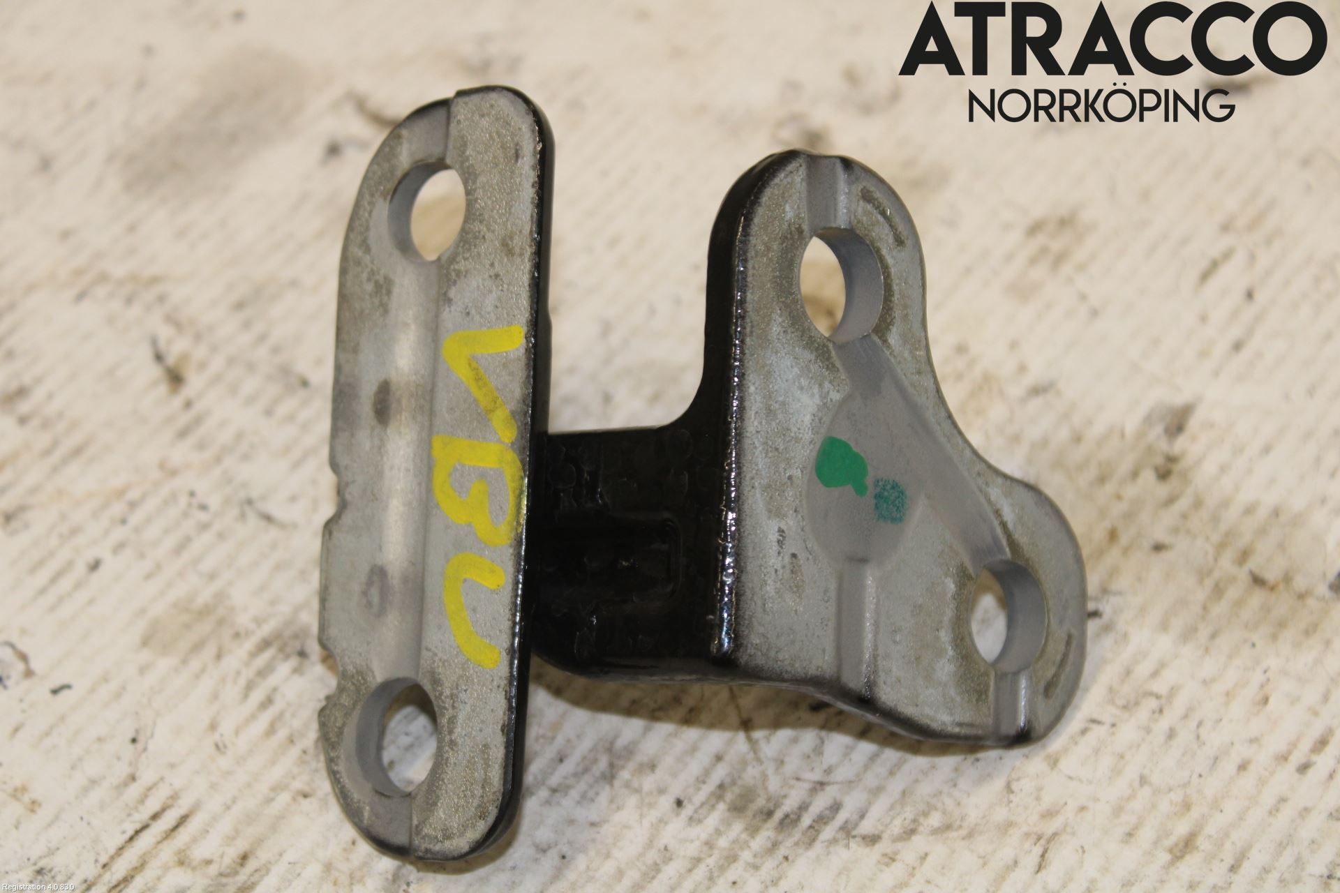 Jaguar I-PACE 18- Dörrgångjärn