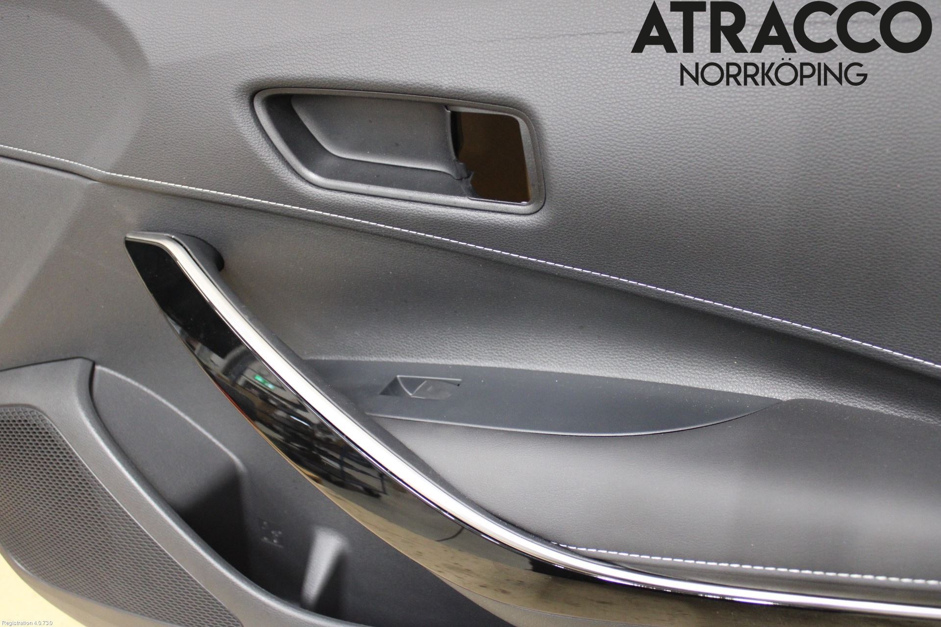 Toyota COROLLA 19- Dörrklädsel Hö