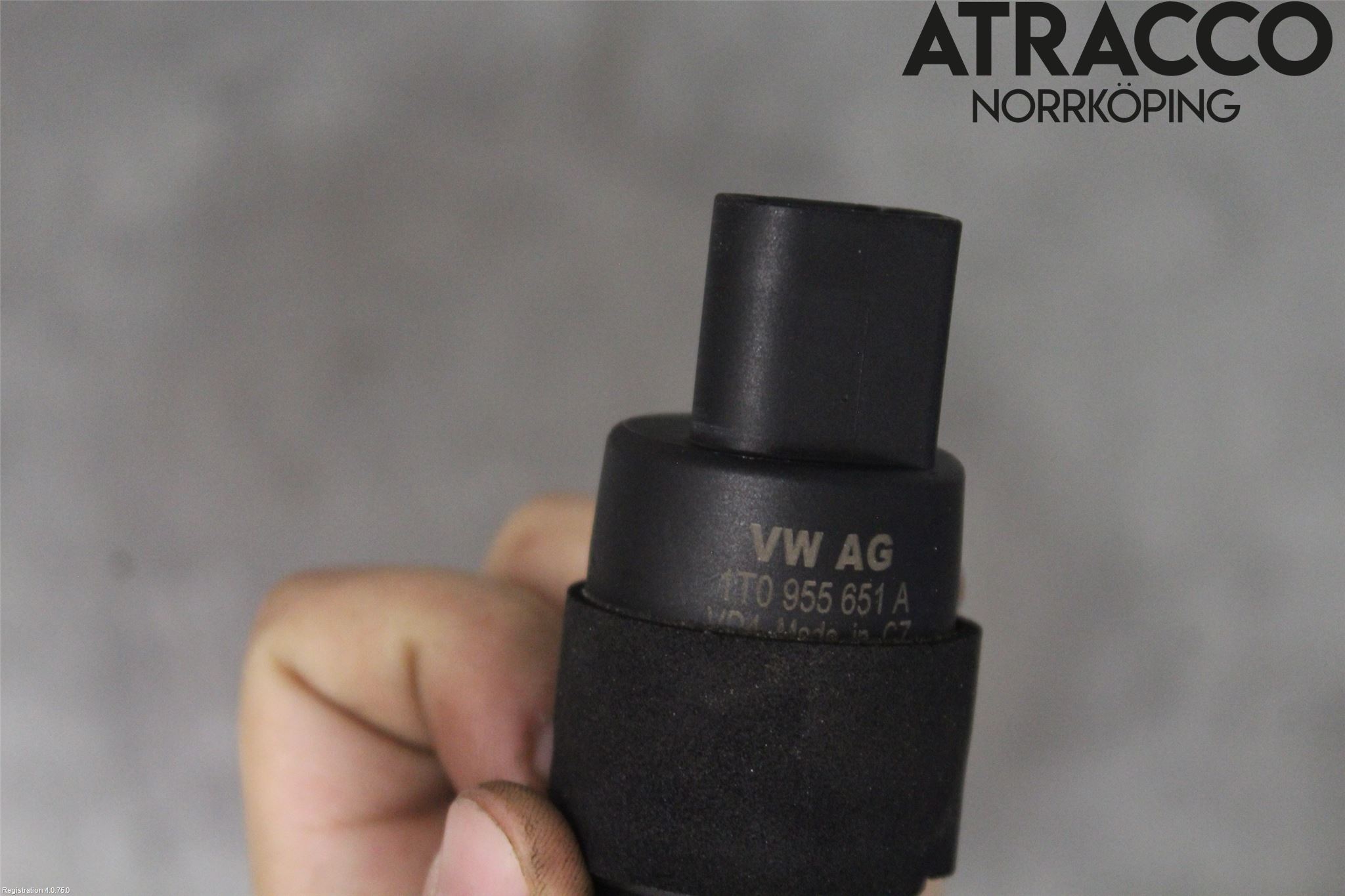 Audi A6/S6     05-11 Spolarpump Vindruta