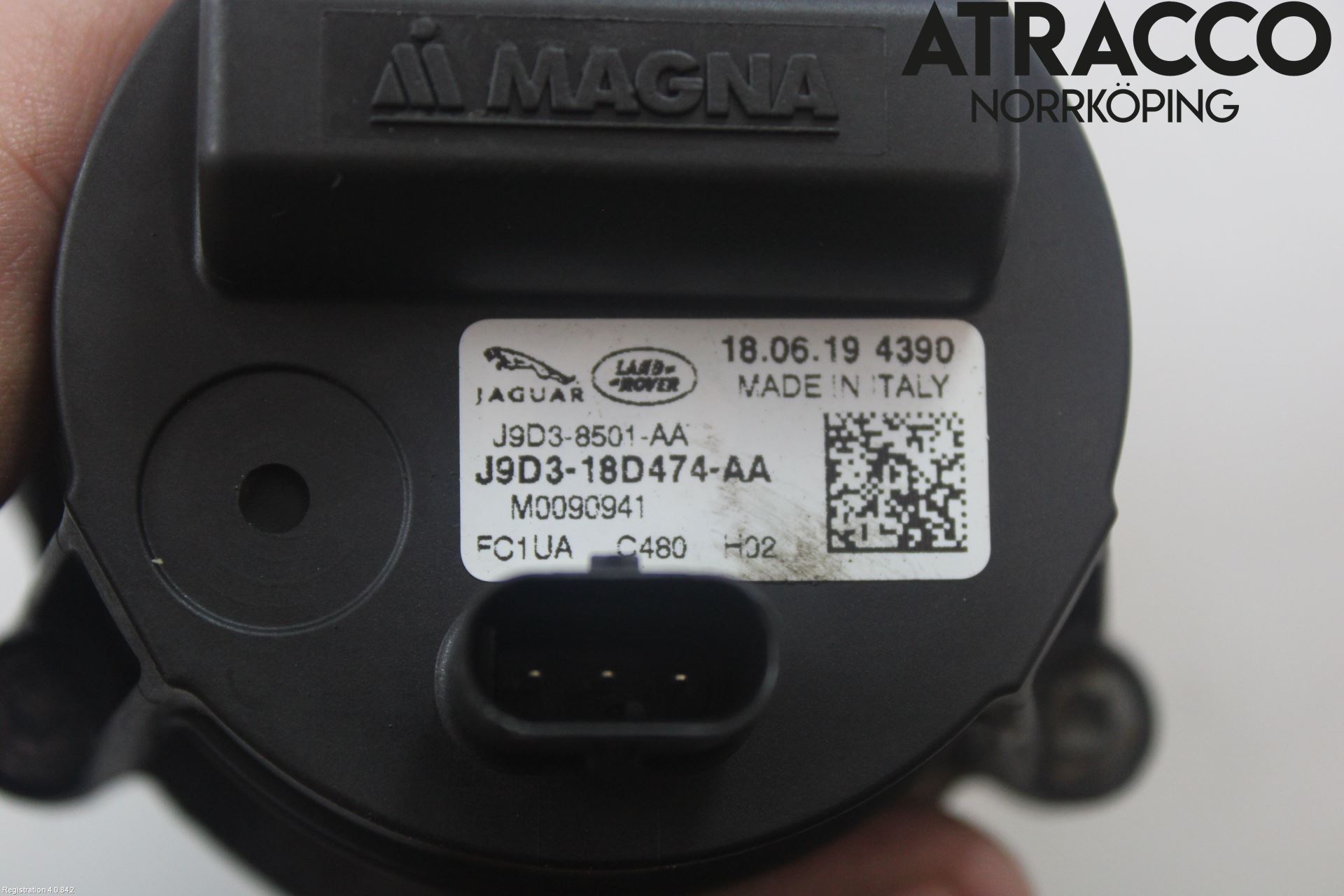 Jaguar I-PACE 18- Vattenpump