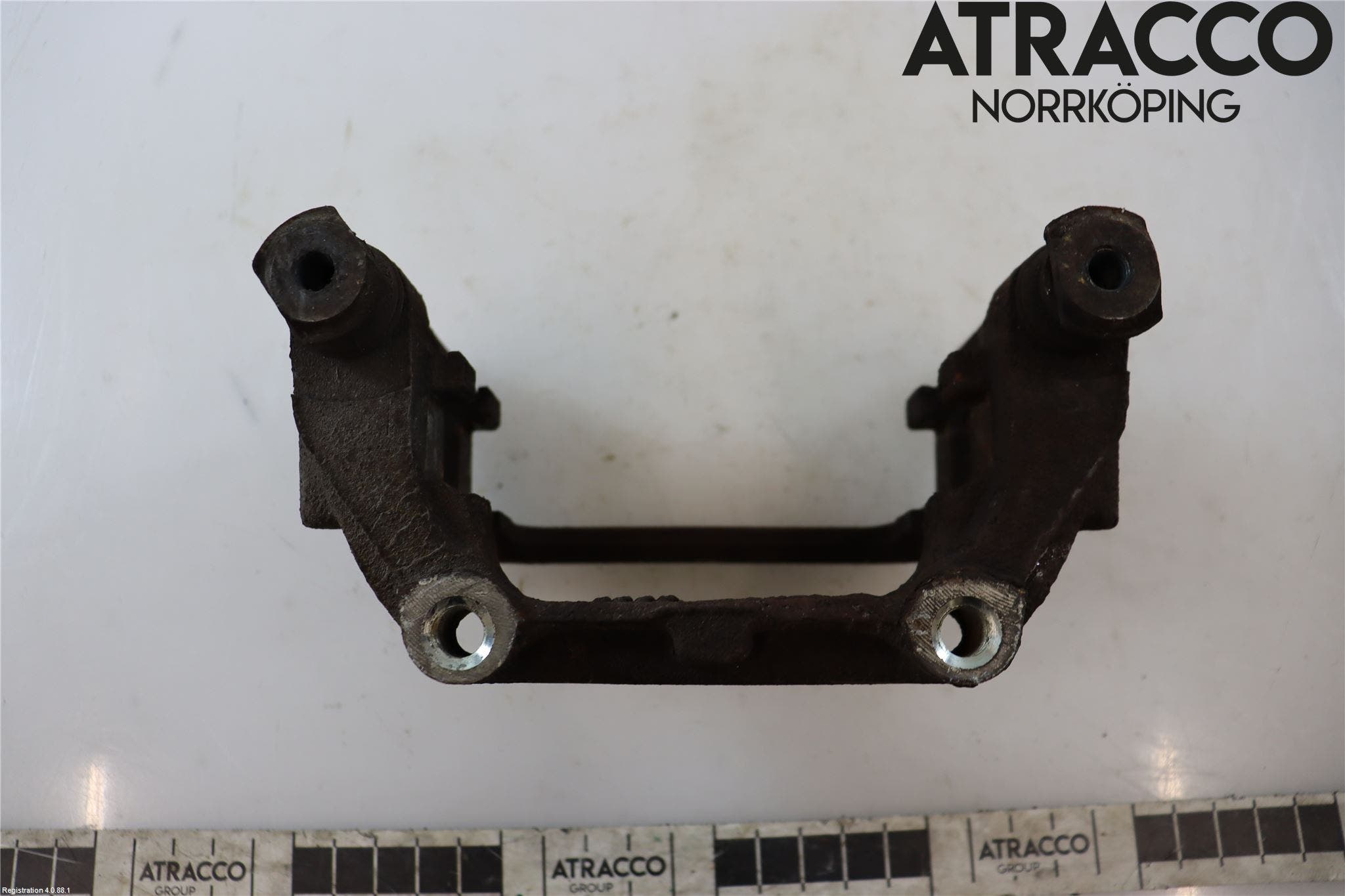 Toyota AVENSIS 09-15 Bromsokshållare