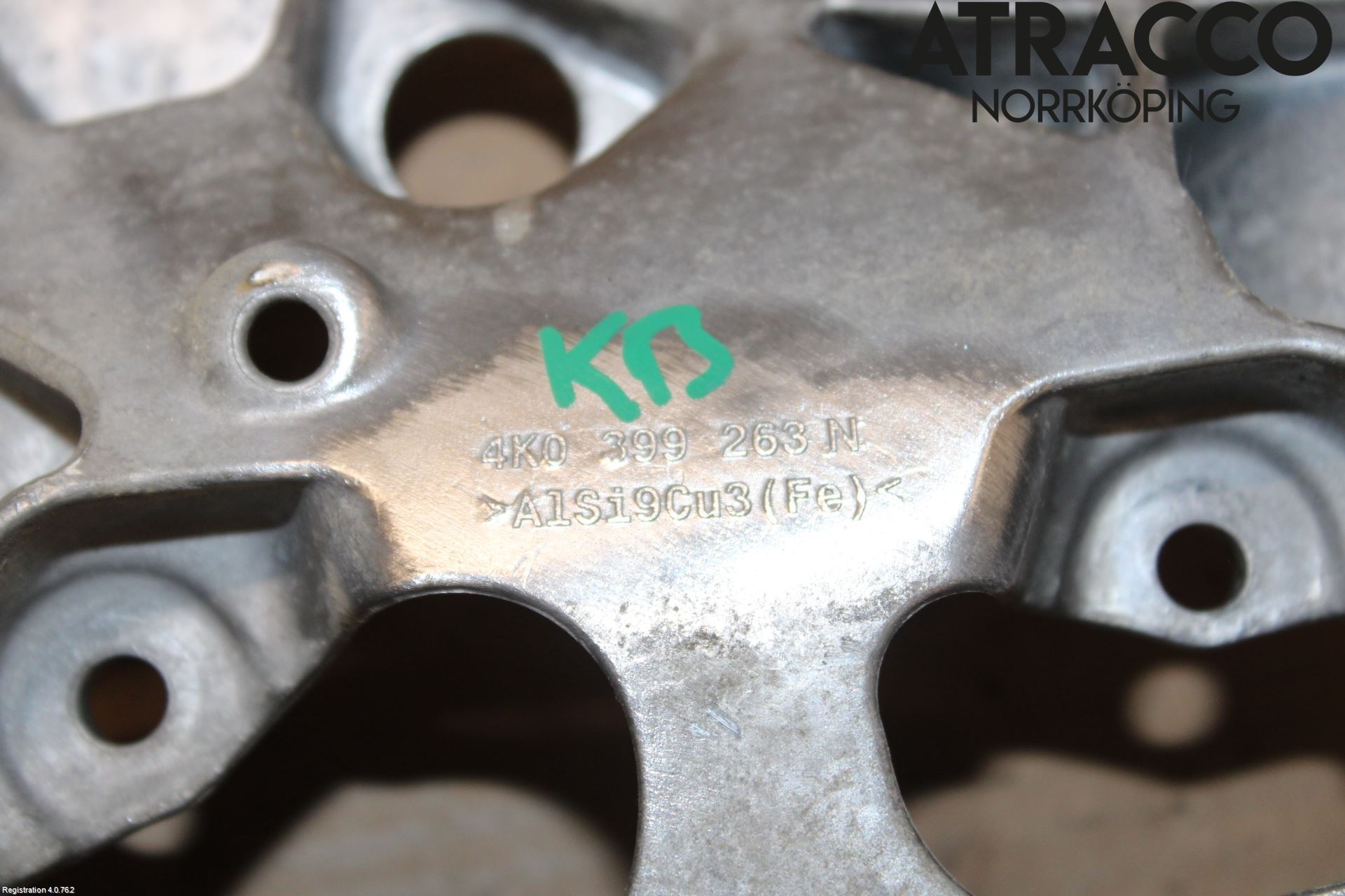 Audi A6 F2/C8 19- Motorbalk