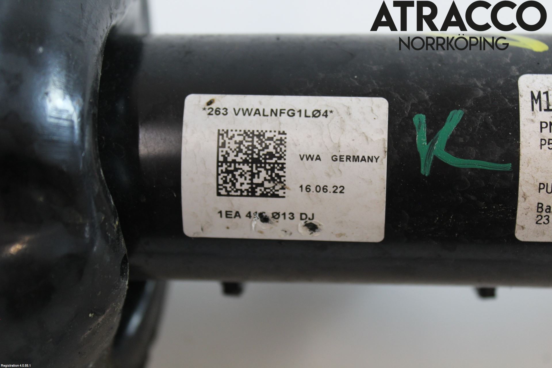 Cupra BORN 22- Fjäderben Fram Vänster