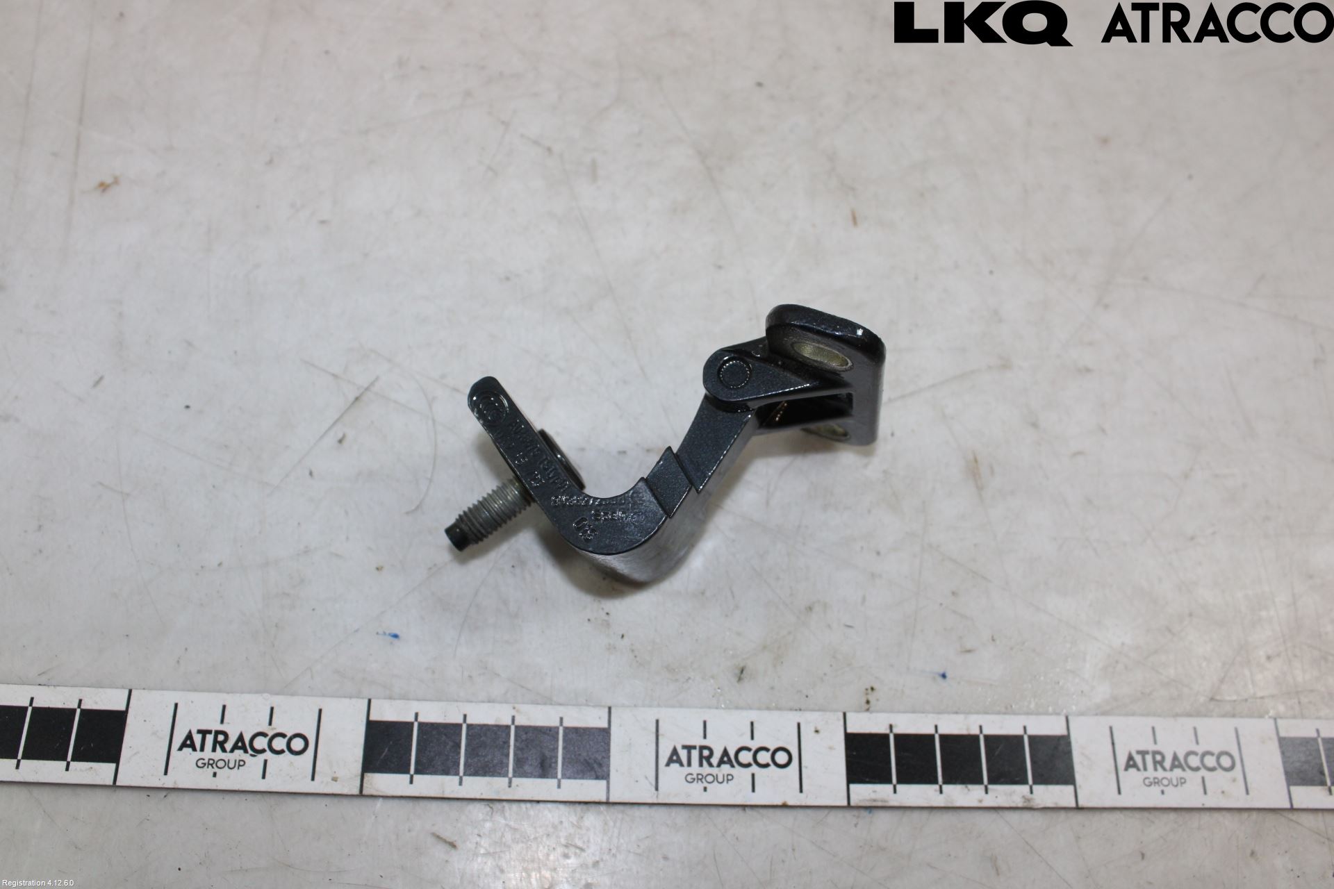 Audi A3/S3 8Y 21- Bakluckegångjärn Hö