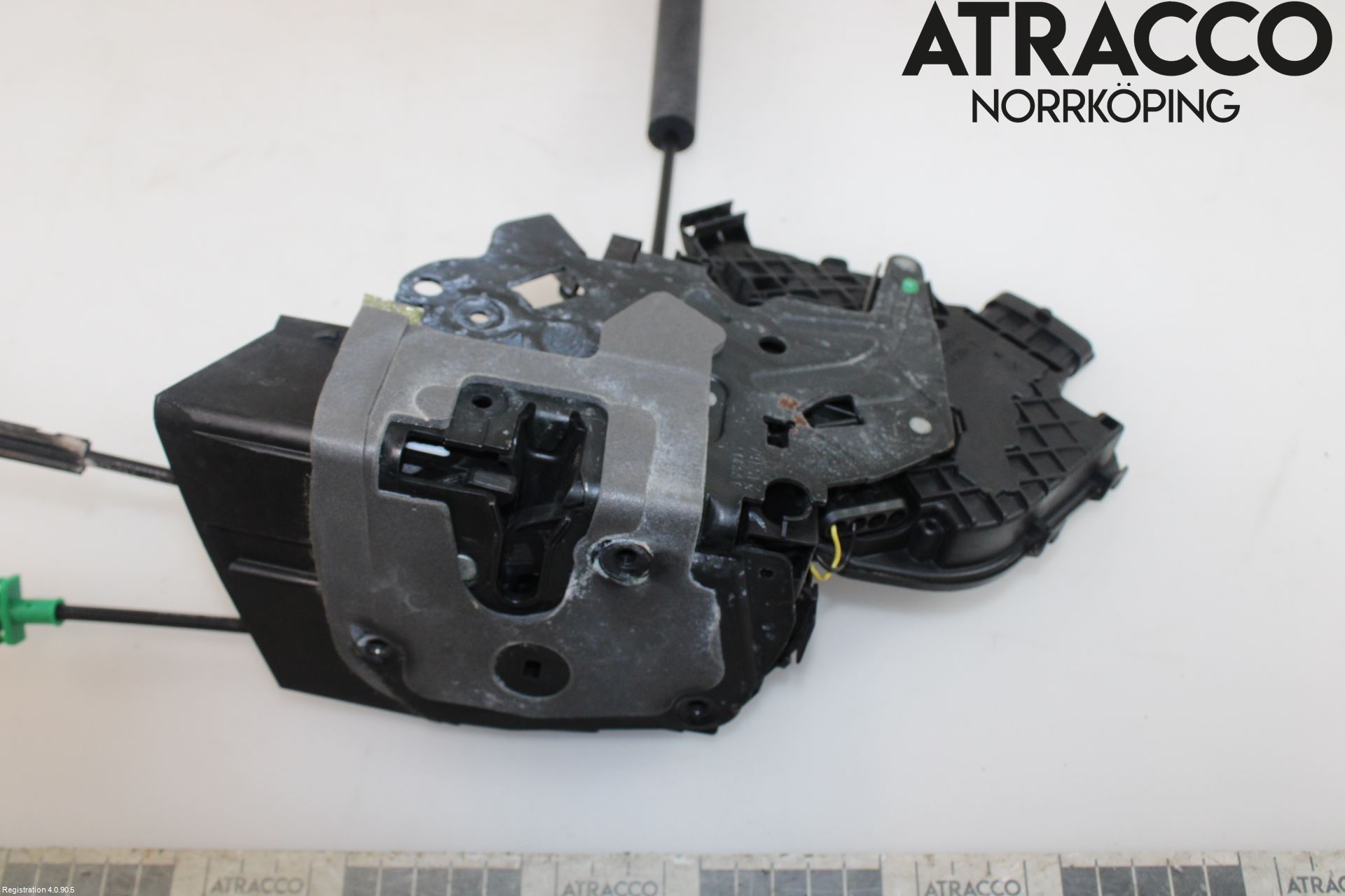 Jaguar F-PACE Låskista-Dörrlås