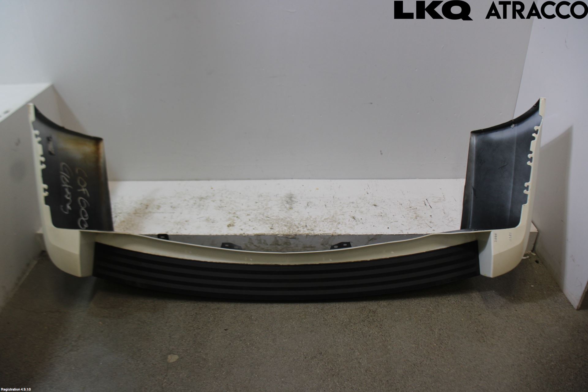 Cadillac ESCALADE Stötfångarbeklädnad Bak