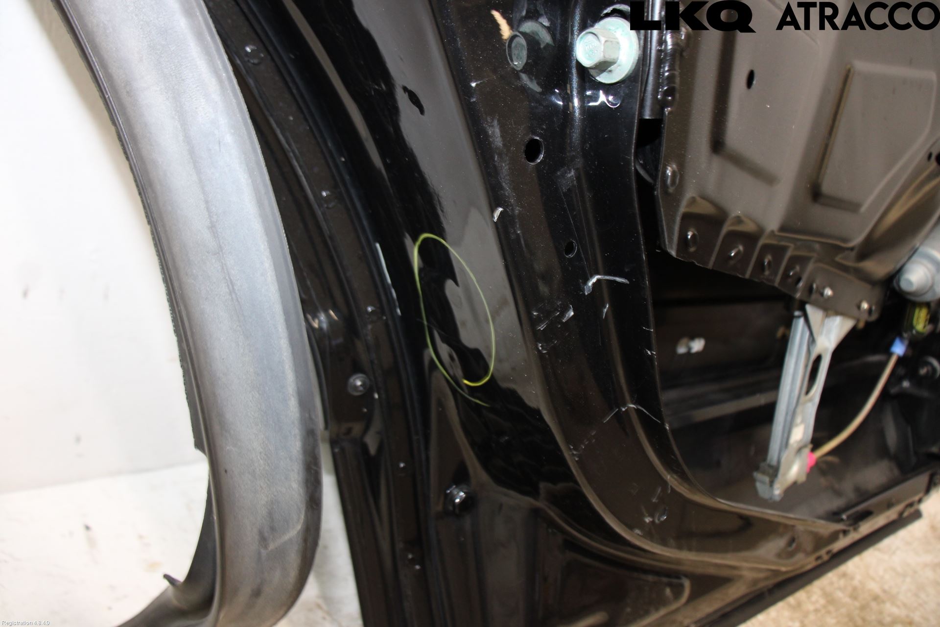 Audi A8/S8 4D 94-02 Dörr Bak Vänster