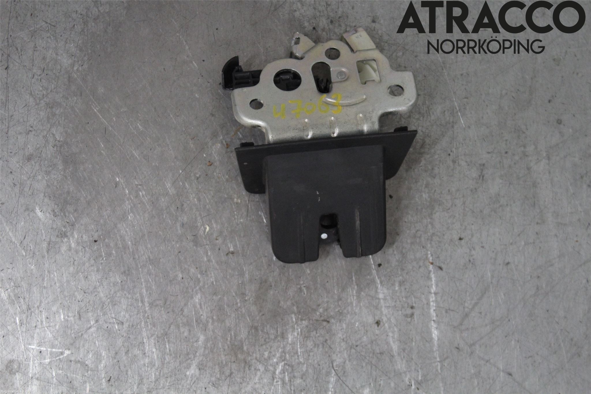 Audi A6 ALLROAD 12-18 Låskista Baklucka