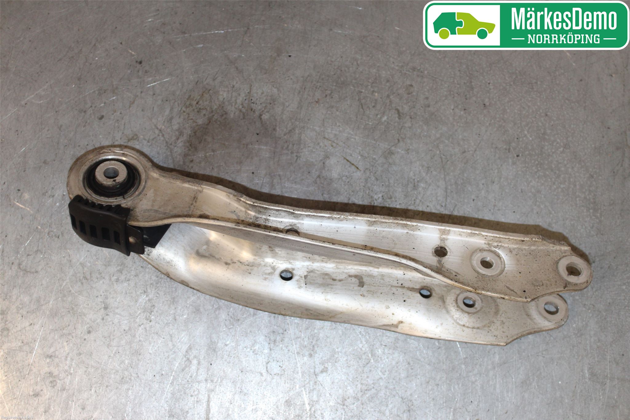 Audi A6 F2/C8 19- Bärarm Bak Vänster