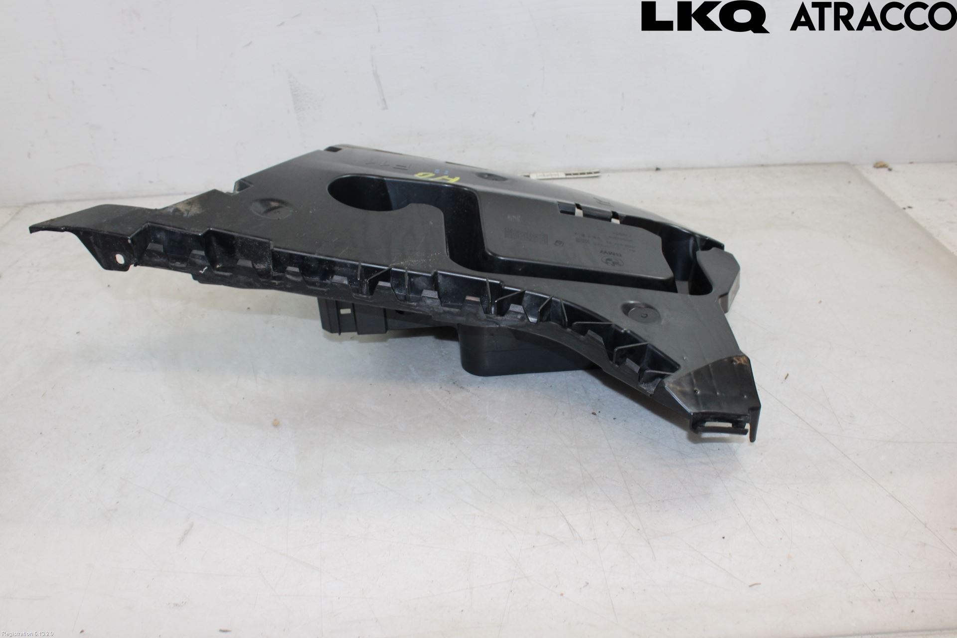 BMW 5 F10/F11/F18 09-17 Stötfångarfäste Bak Hö